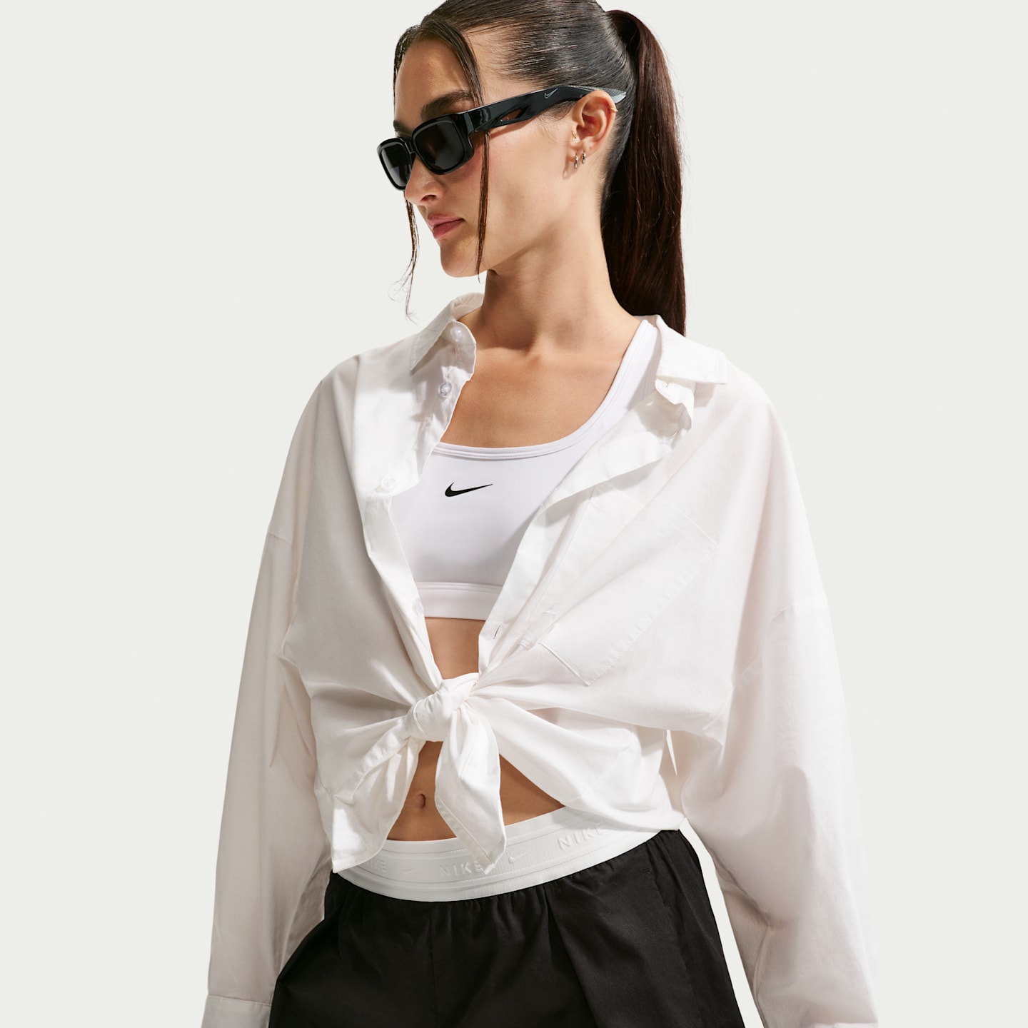 Женские шорты Nike Sportswear Chill Poplin Women's Loose Mid-Rise Shorts — фото 4