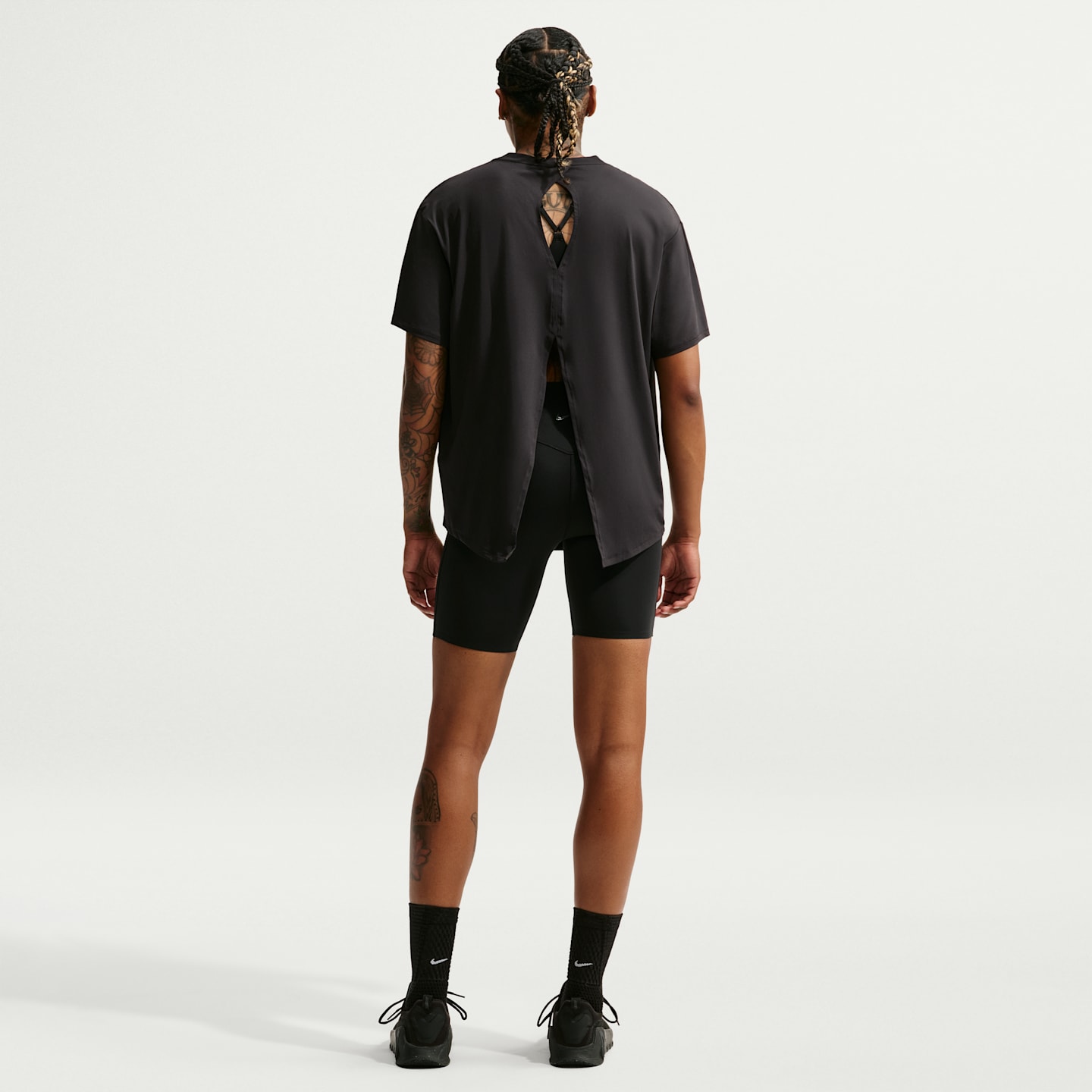 Женские топы Nike One Women's Dri-FIT Short-Sleeve Top — фото 5