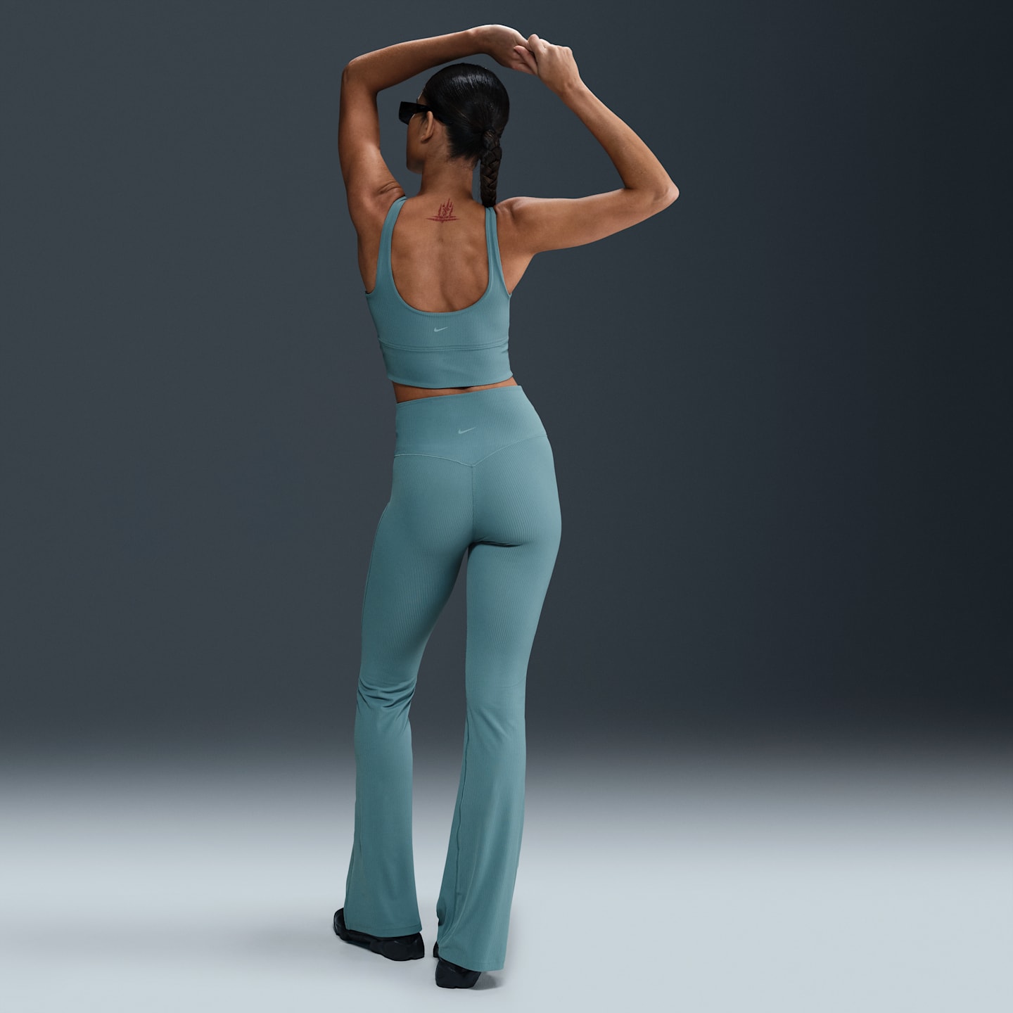 Спортивное бра Zenvy Longline, уплотнённая чашка, в рубчик — Nike — фото 5