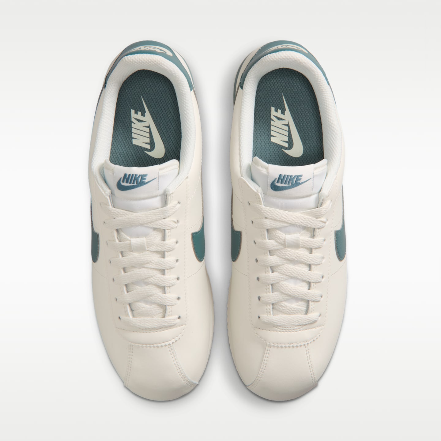 Женские кроссовки Nike Cortez Leather Women's Shoes — фото 4