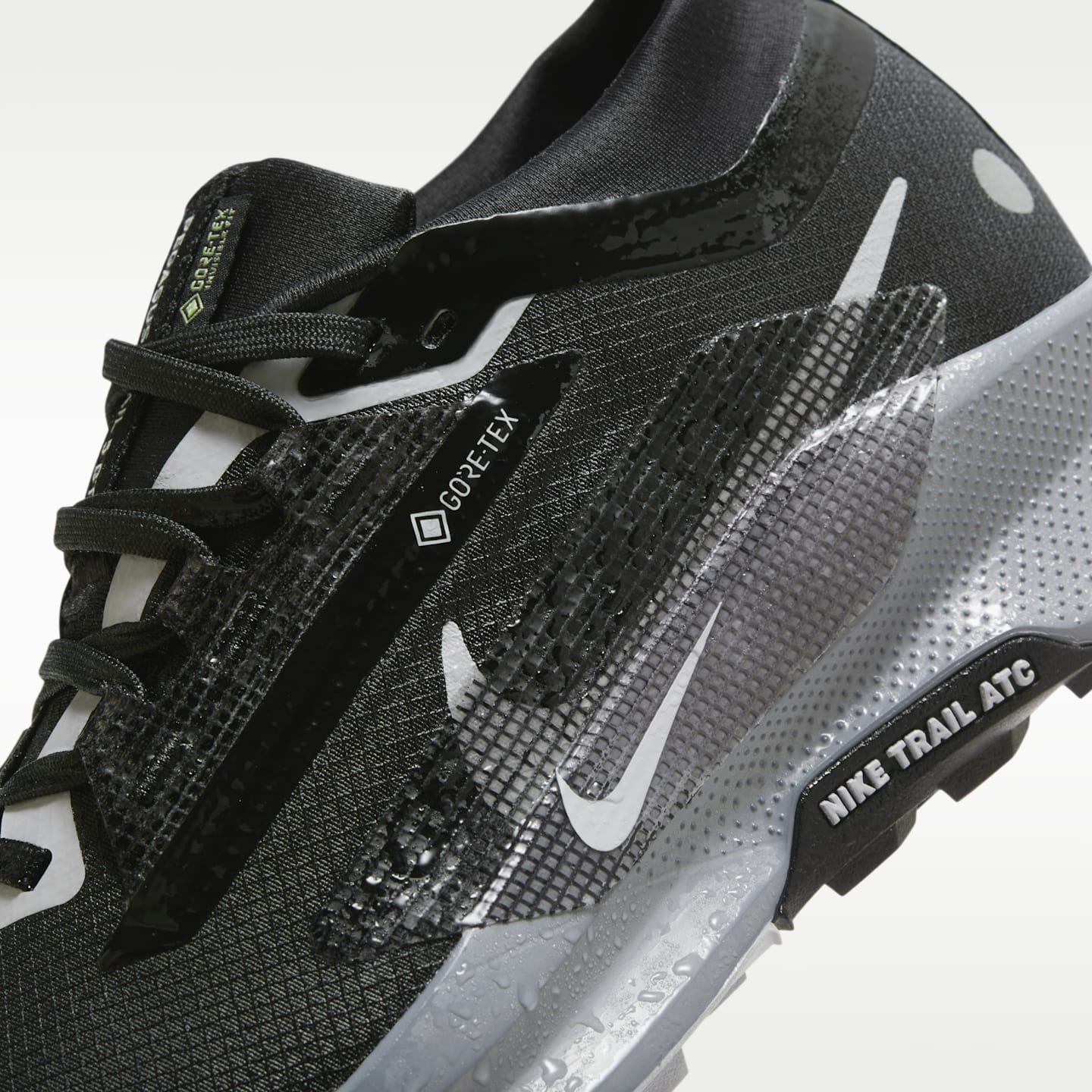 Женские кроссовки Nike Pegasus Trail 5 GORE-TEX Women's Waterproof Trail Running Shoes — фото 10