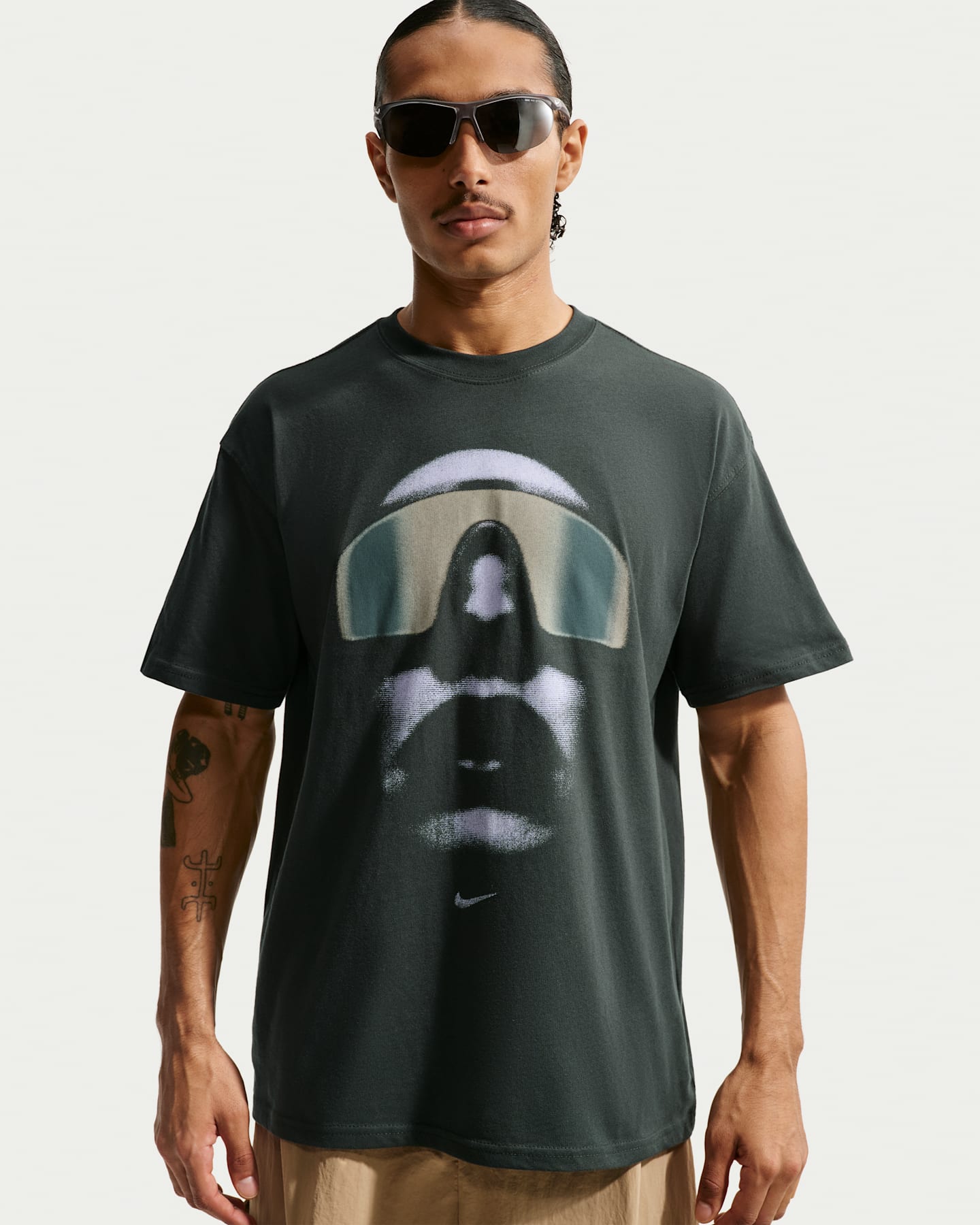 Мужские футболки Nike Sportswear "Sunset" Men's Short-Sleeve T-Shirt — фото 6