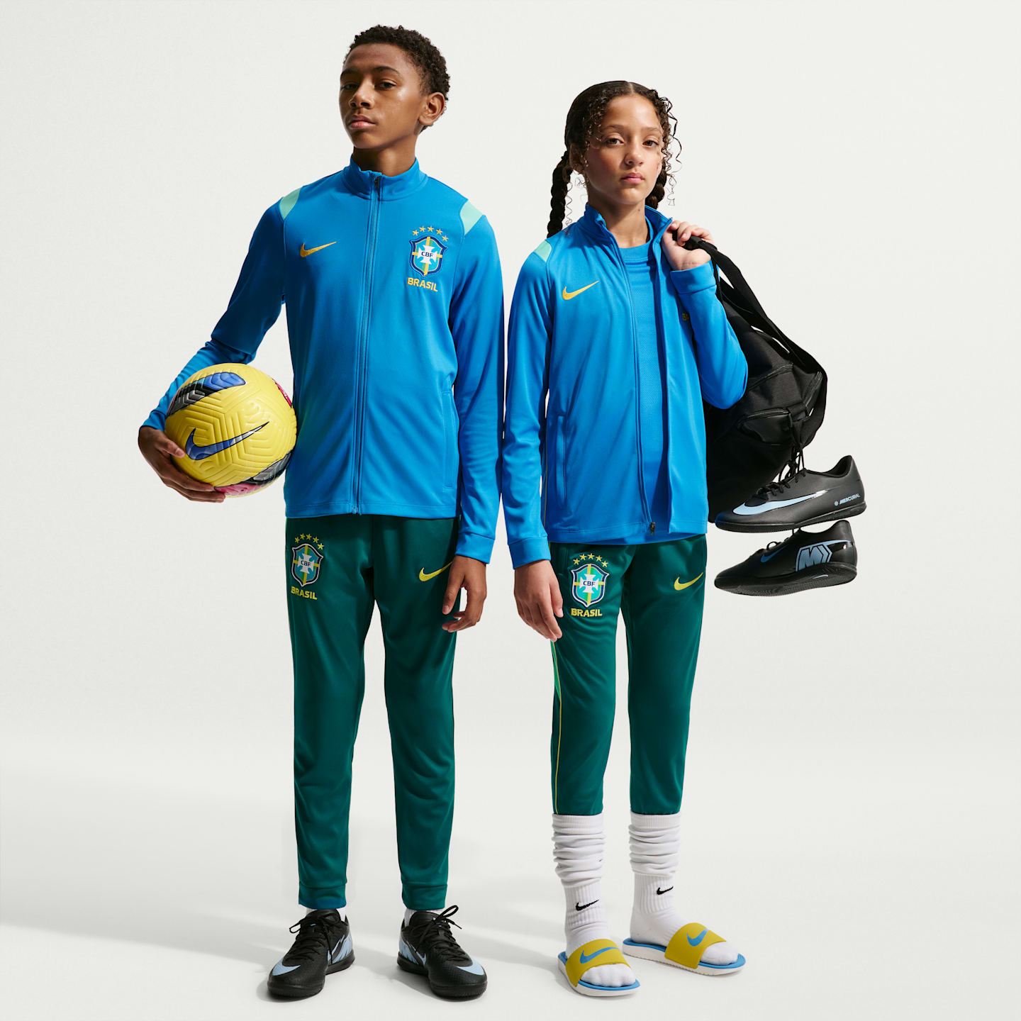 Детские кроссовки Nike Brazil Academy Pro Big Kids' Nike Dri-FIT Soccer Knit Tracksuit — фото 1