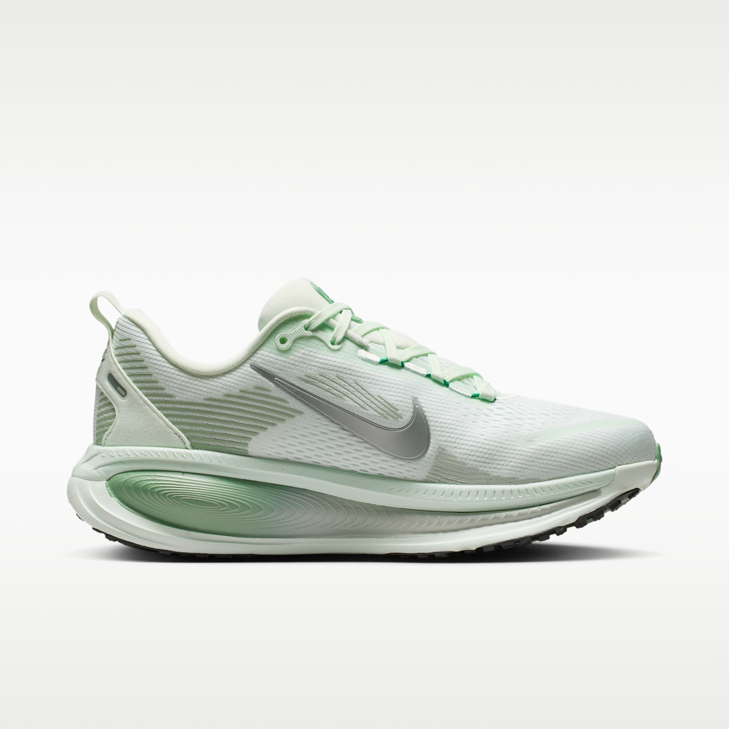 Женские кроссовки Nike Vomero 18 Women's Road Running Shoes — фото 3