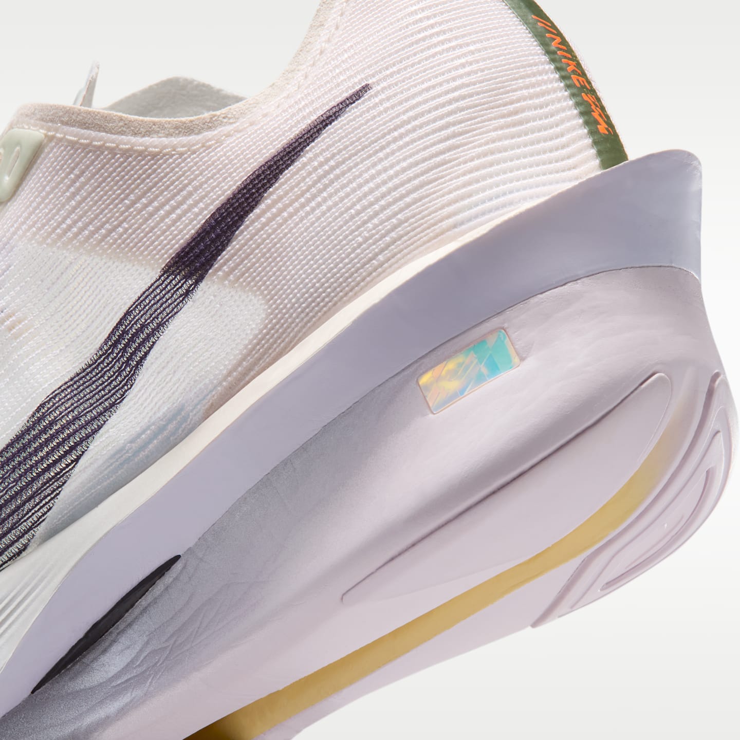 Женские кроссовки Nike Vaporfly 4 SE Women's Road Racing Shoes — фото 8