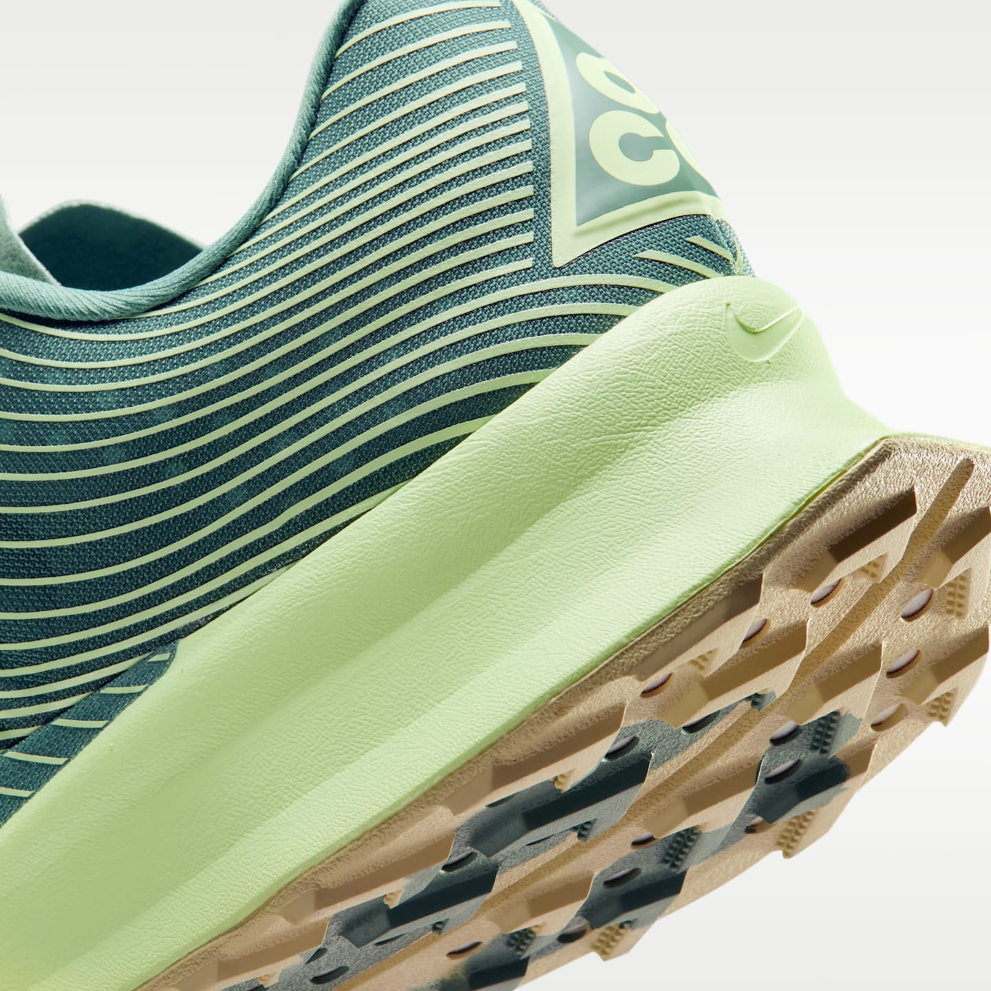 Мужские трейловые кроссовки Nike ACG Ultrafly Trail — фото 8