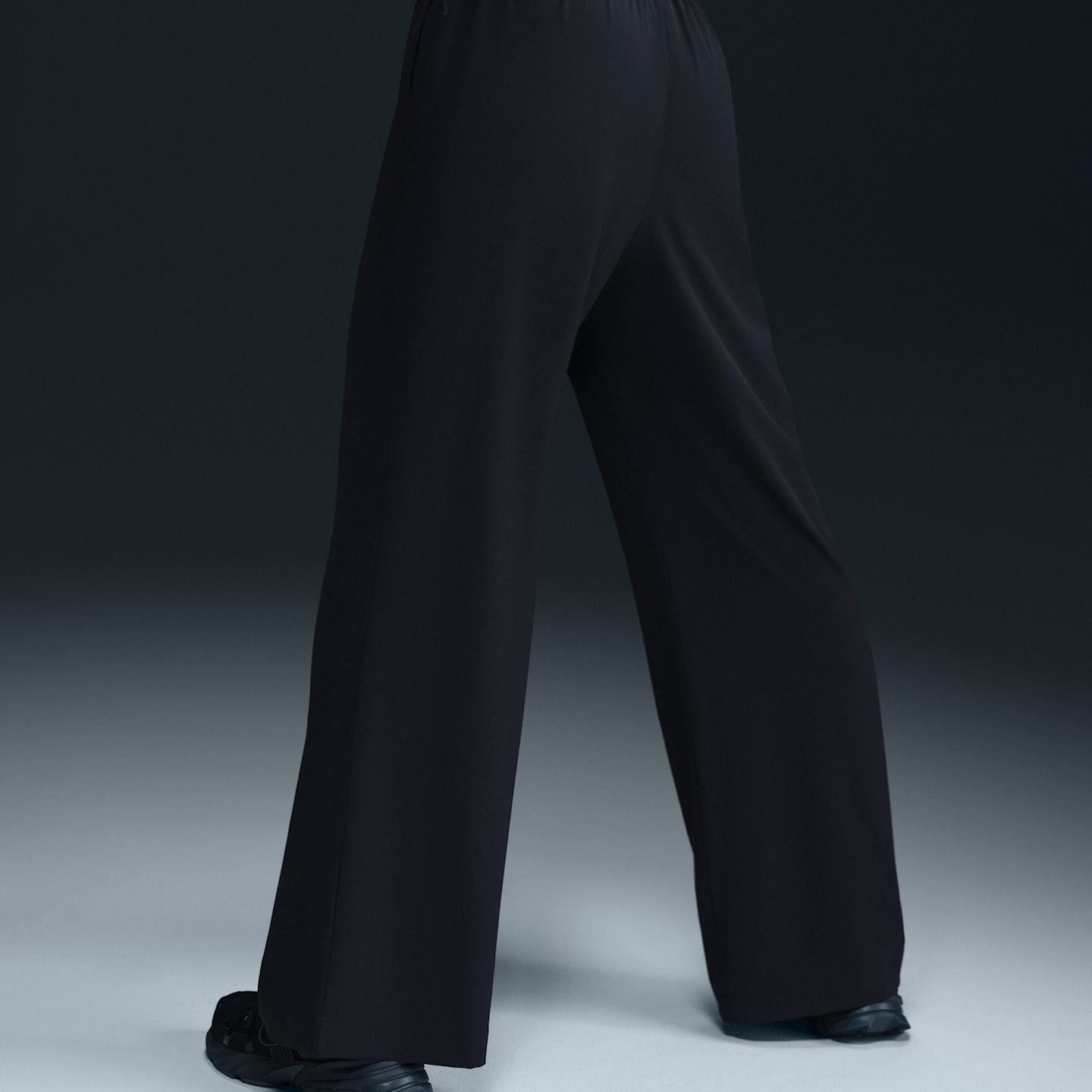 Женские брюки Nike 24.7 PerfectStretch Women's Dri-FIT High-Waisted Loose Wide-Leg Pants — фото 3