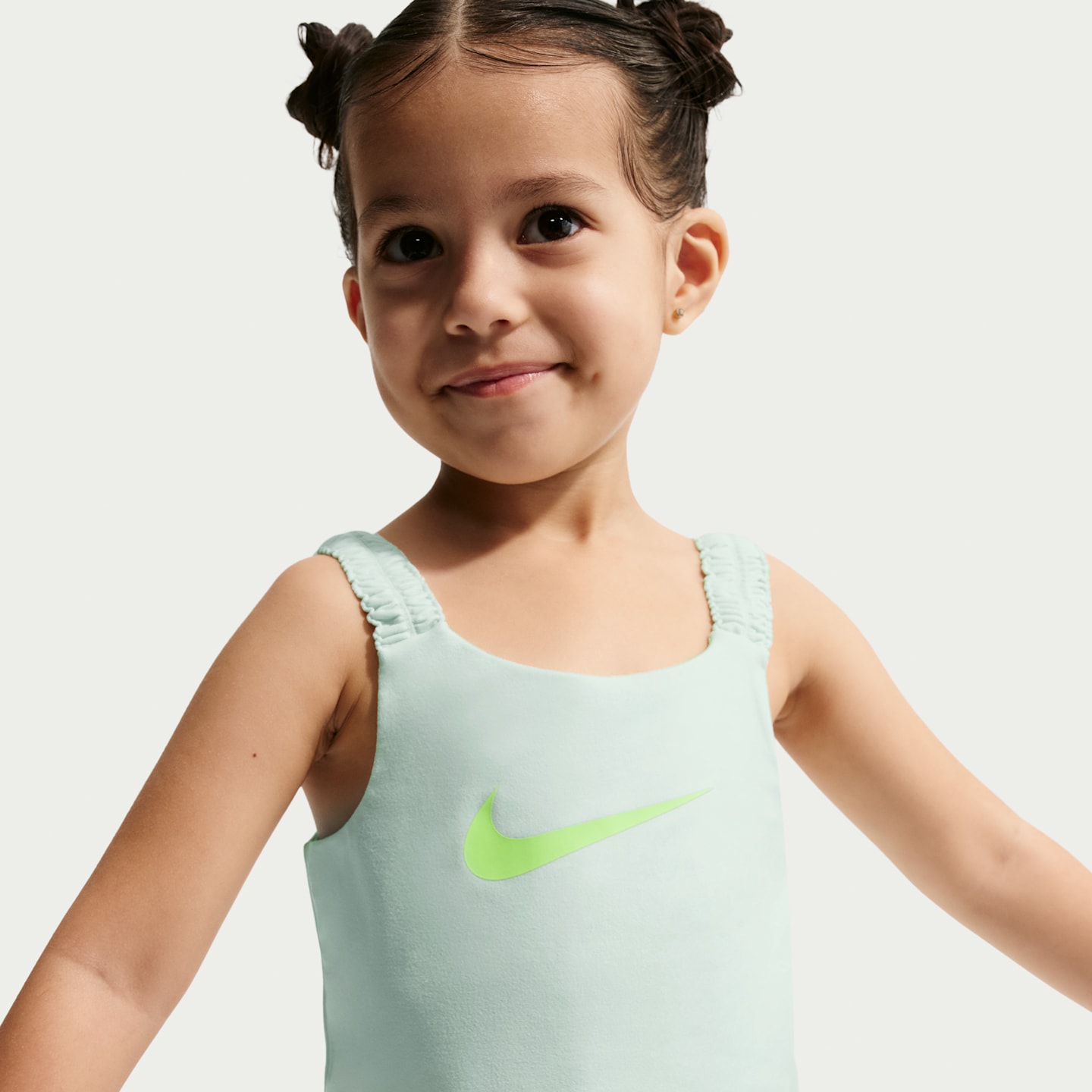 Детские брюки Nike Bold Play Toddler Dri-FIT Tank and Shorts Set — фото 2