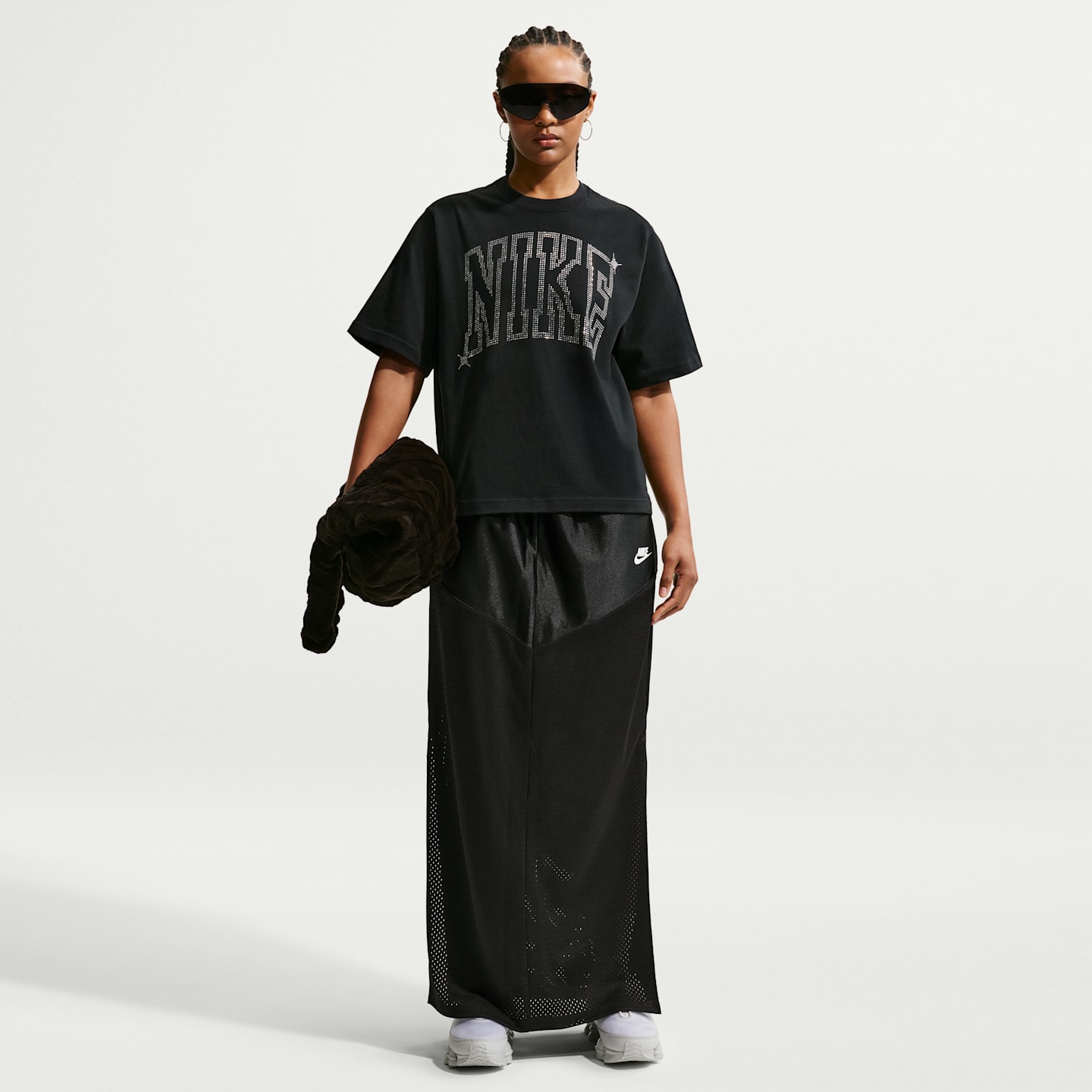 Женские юбки Nike Sportswear Women's Mid-Rise Skirt — фото 1