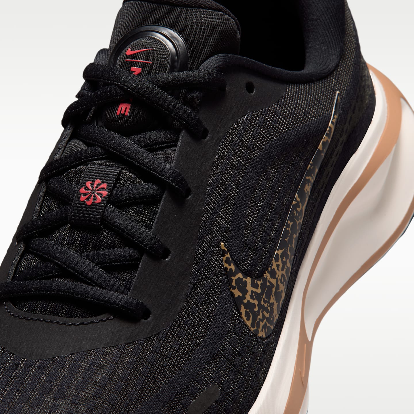 Женские кроссовки Nike Journey Run Women's Road Running Shoes — фото 7