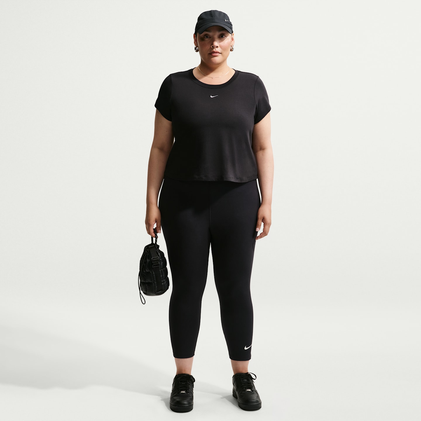 Женские леггинсы Nike Sportswear Classic Women's High-Waisted 7/8 Leggings (Plus Size) — фото 1
