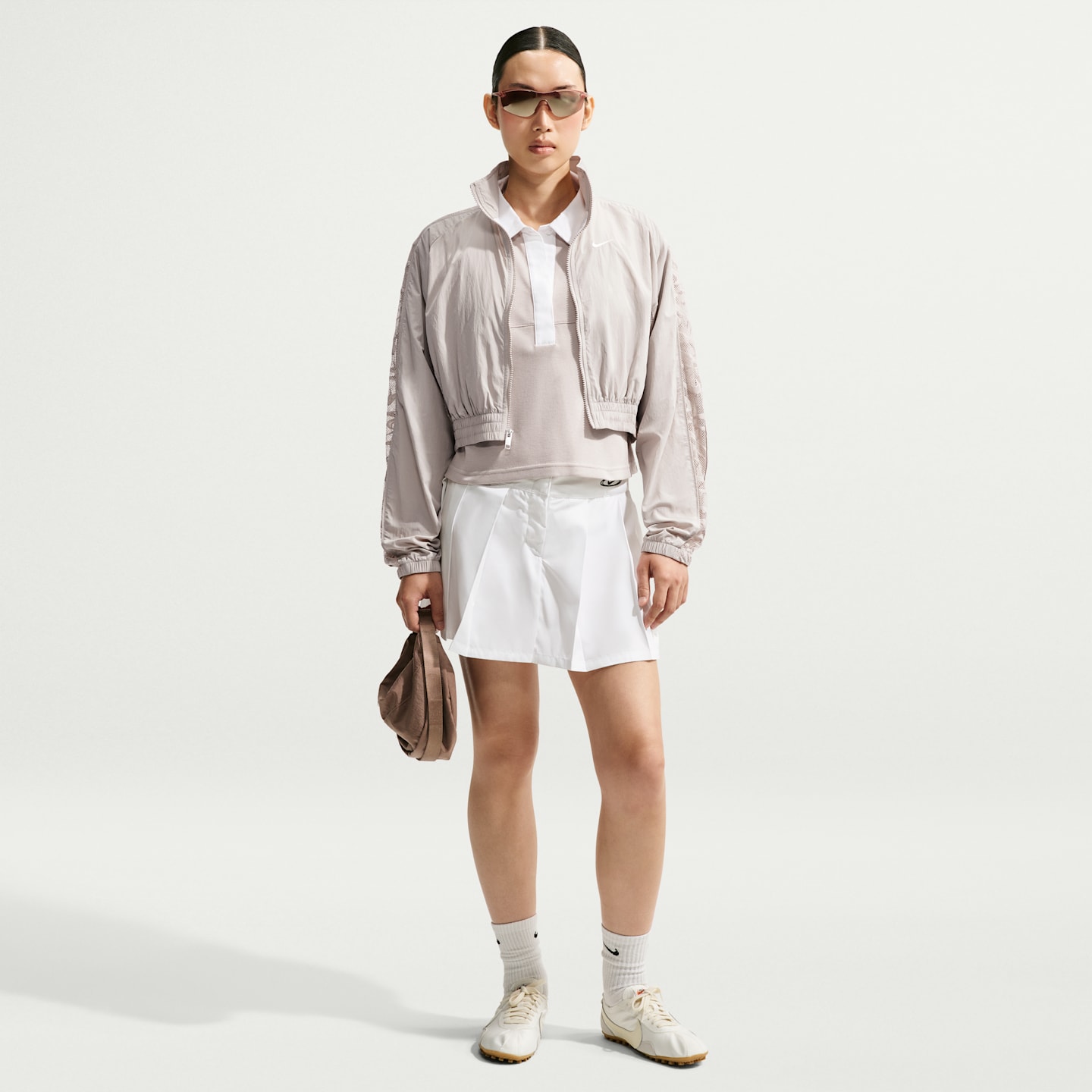 Женские куртки Nike Sportswear Women's Cropped Lace Track Jacket — фото 4