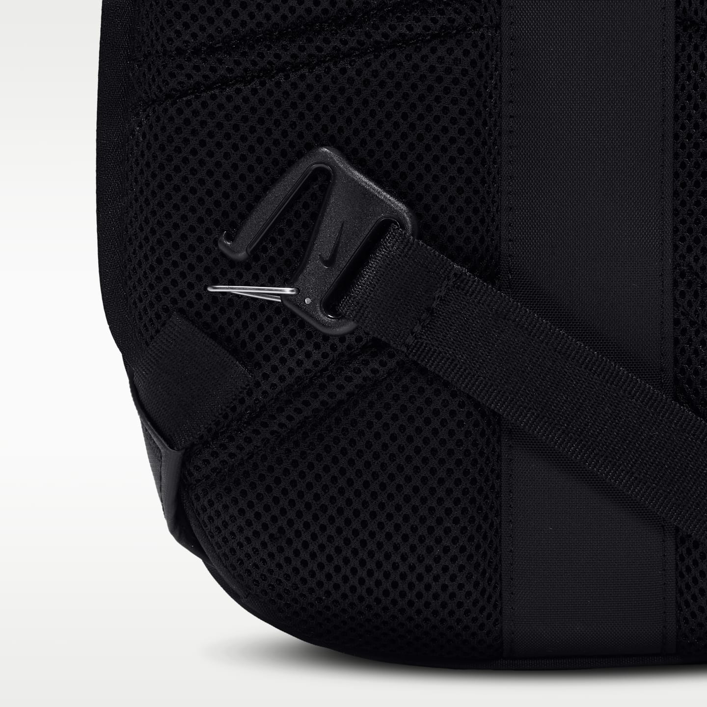 Женские сумки Nike Commute Sling (8L) — фото 8