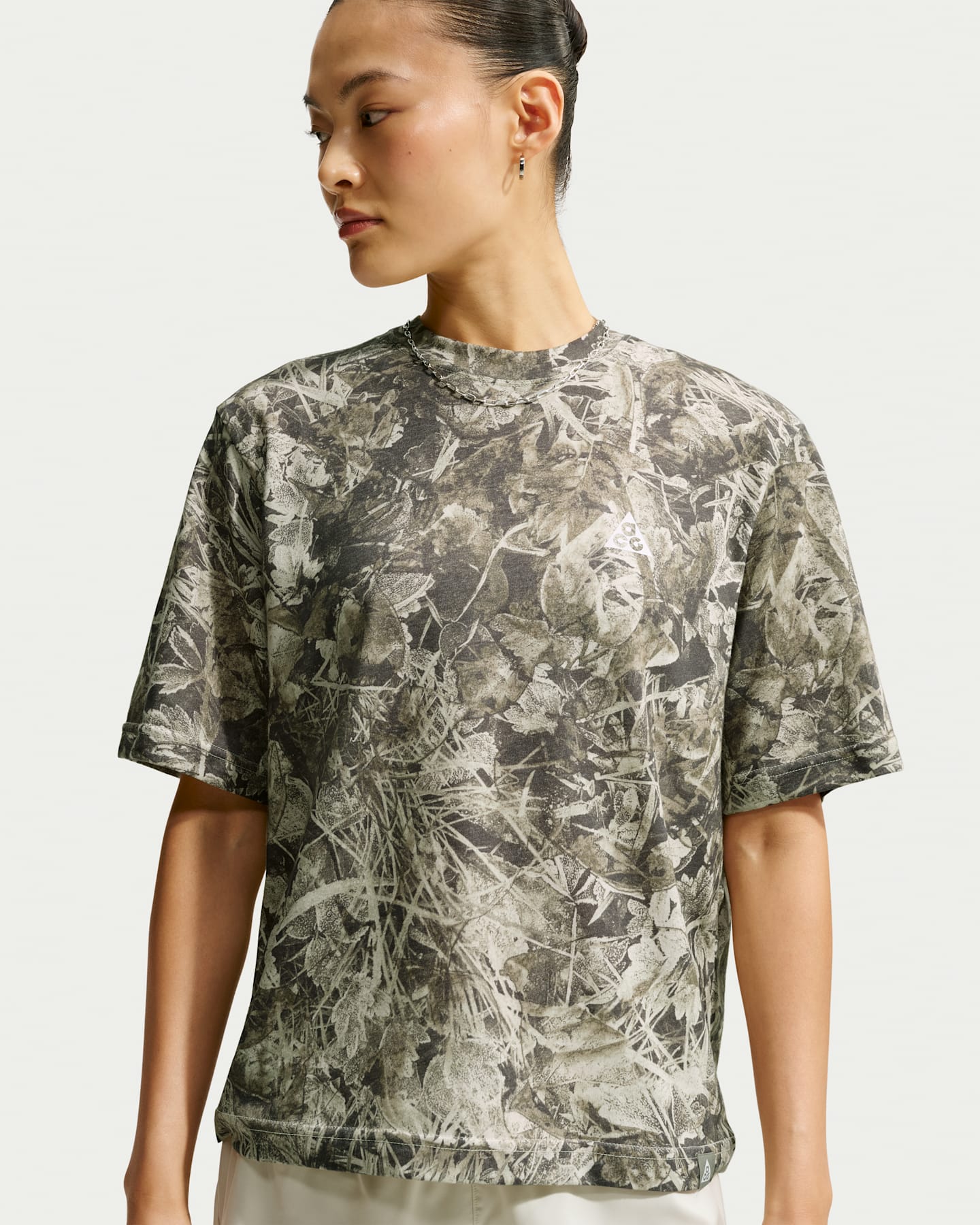 Женские футболки Nike ACG "Chamo Camo" Women's Dri-FIT Trail Running T-Shirt — фото 6