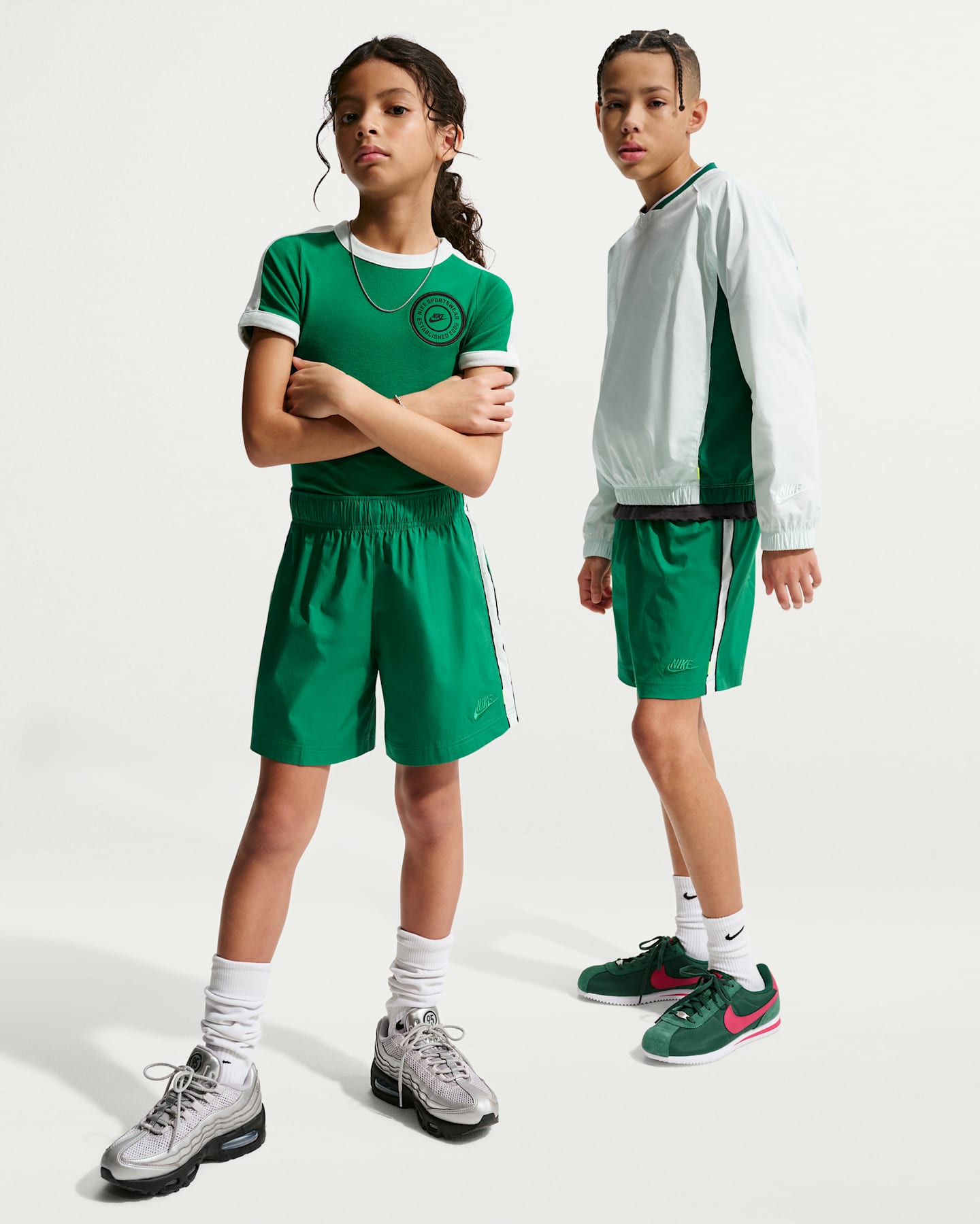 Детские шорты Nike Sportswear Big Kids' Woven Shorts — фото 8