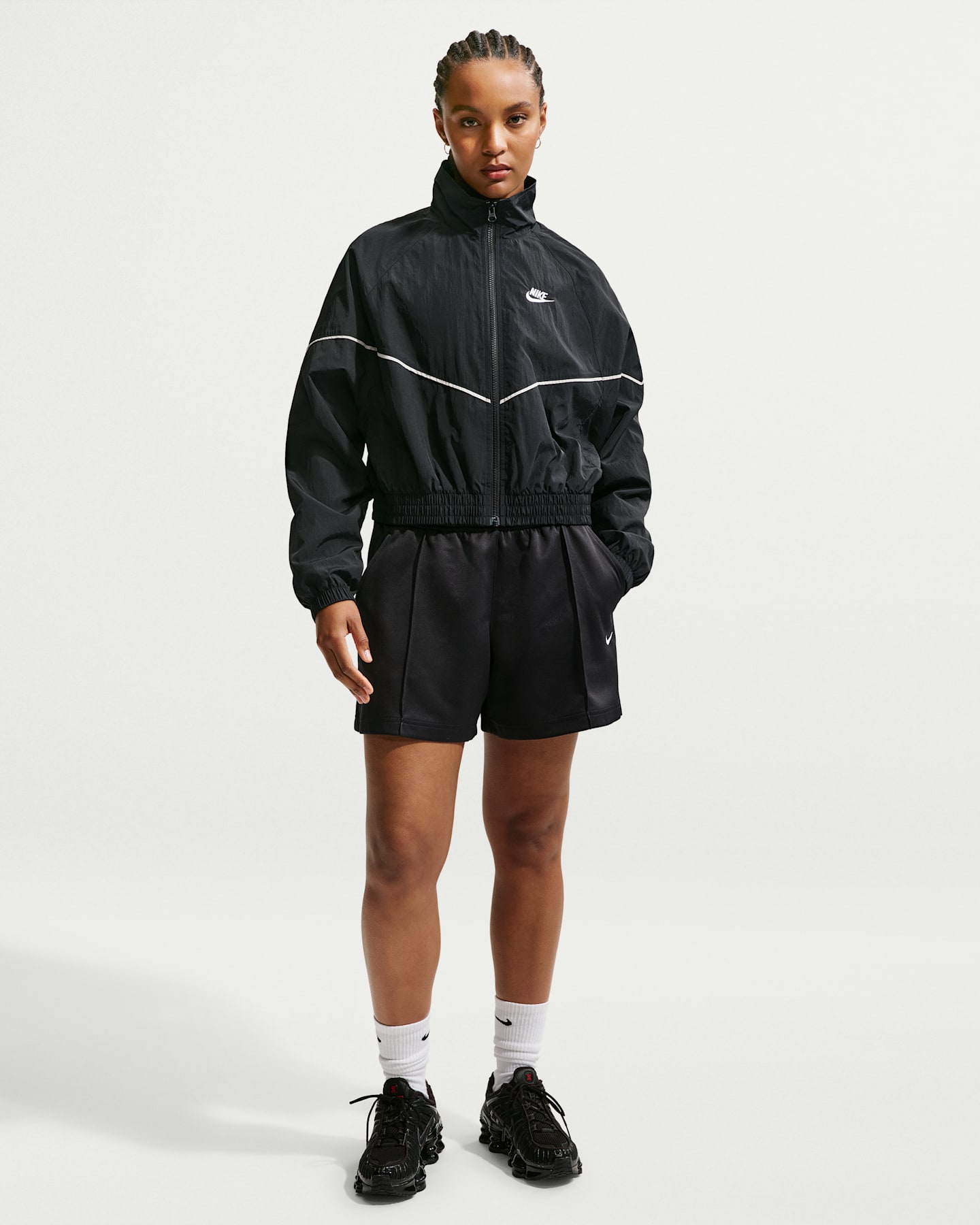 Женские шорты Nike Sportswear Women's Mid-Rise Poly-Knit Track Shorts — фото 6