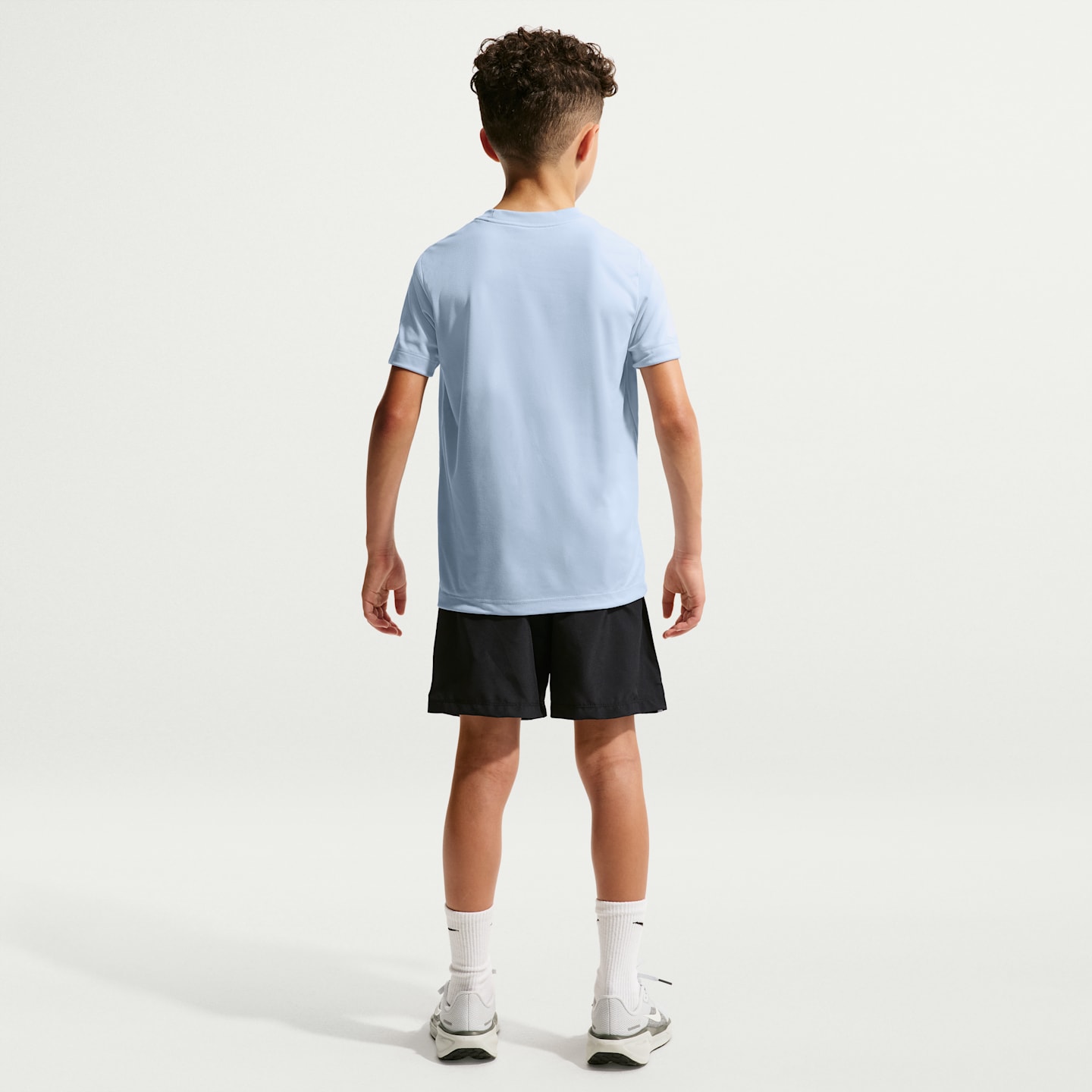 Детские шорты Nike Multi Big Kids' (Boys') Dri-FIT Training Shorts — фото 5