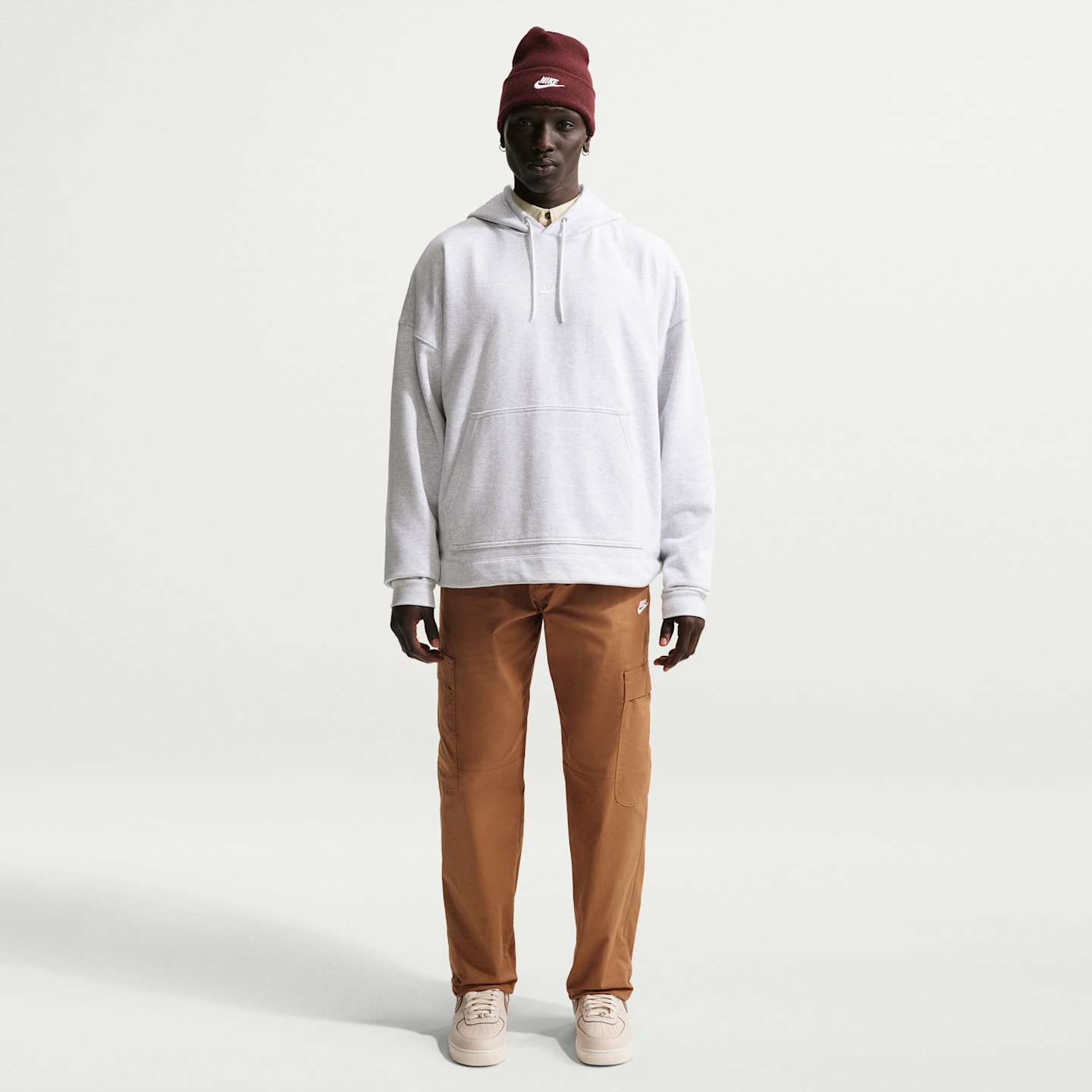 Мужские брюки Nike Sportswear Club Men's Woven Cargo Pants — фото 1