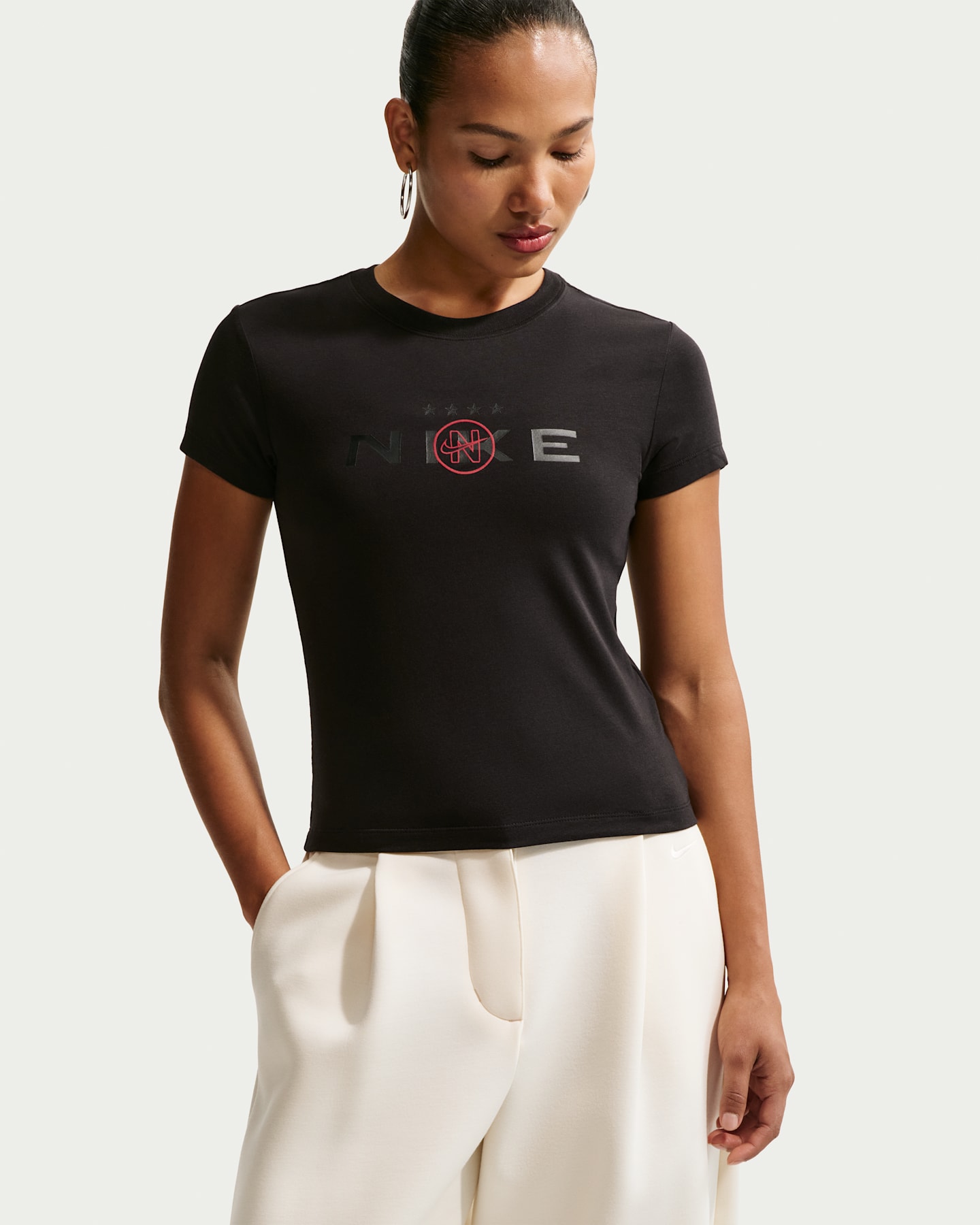 Женские футболки Nike Sportswear Chill Knit Women's Mod-Cropped T-Shirt — фото 6