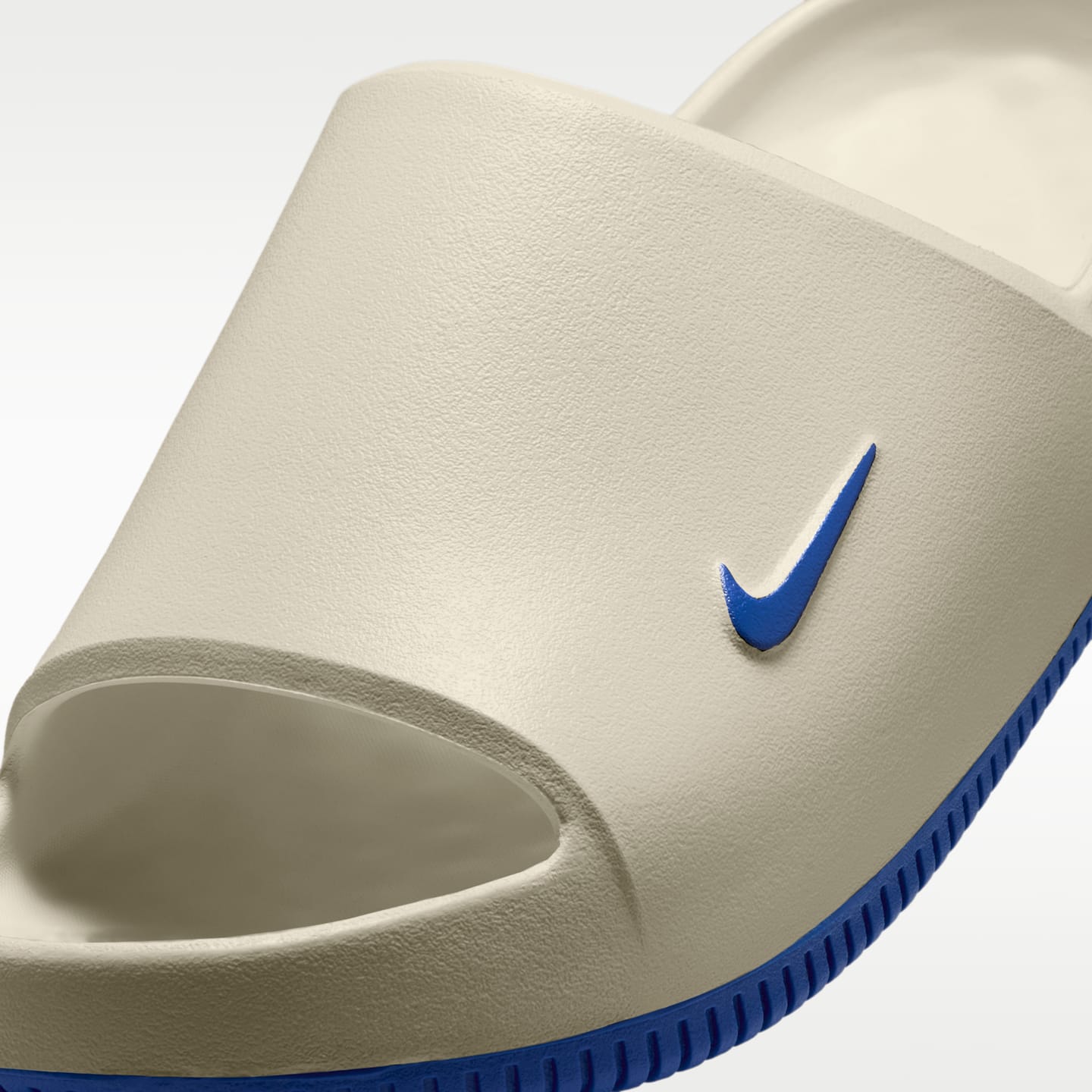 Мужские сандалии Nike Calm (Kentucky) Men's College Slides — фото 6
