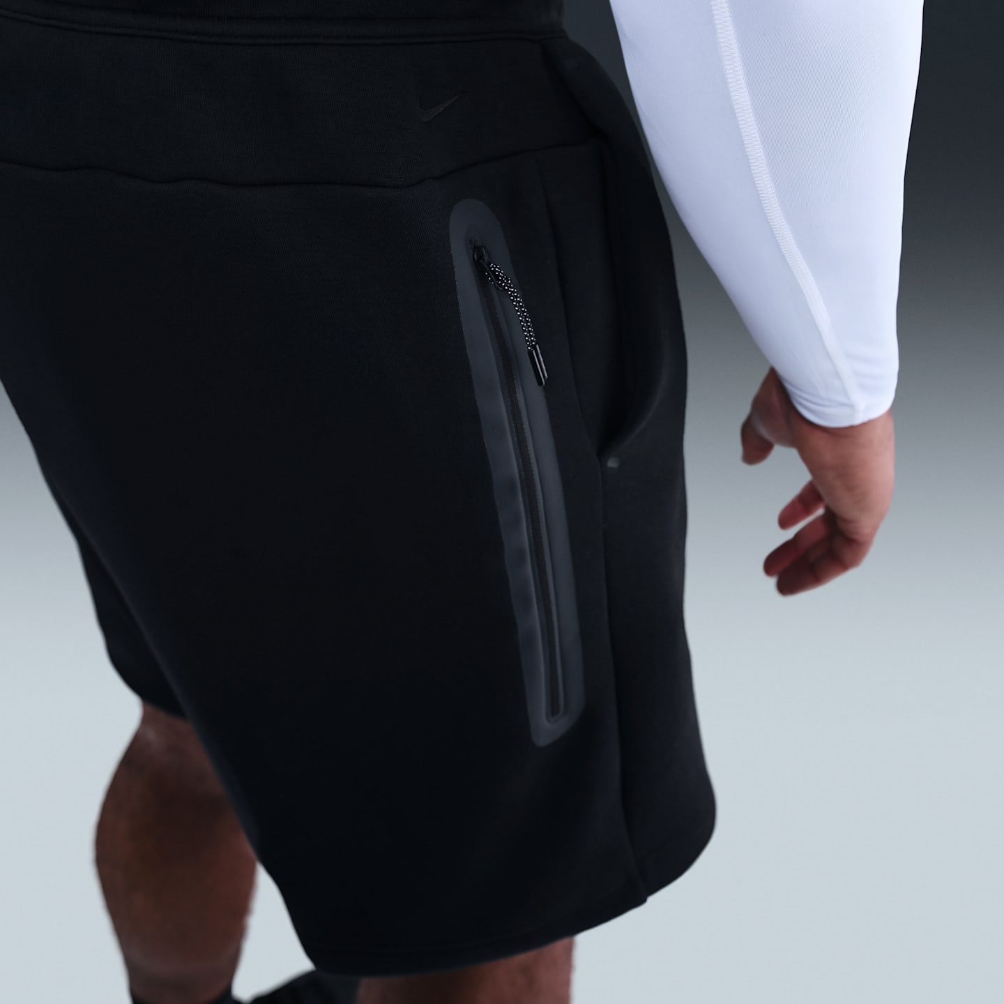 Мужские шорты Nike Tech Men's Fleece Shorts — фото 8