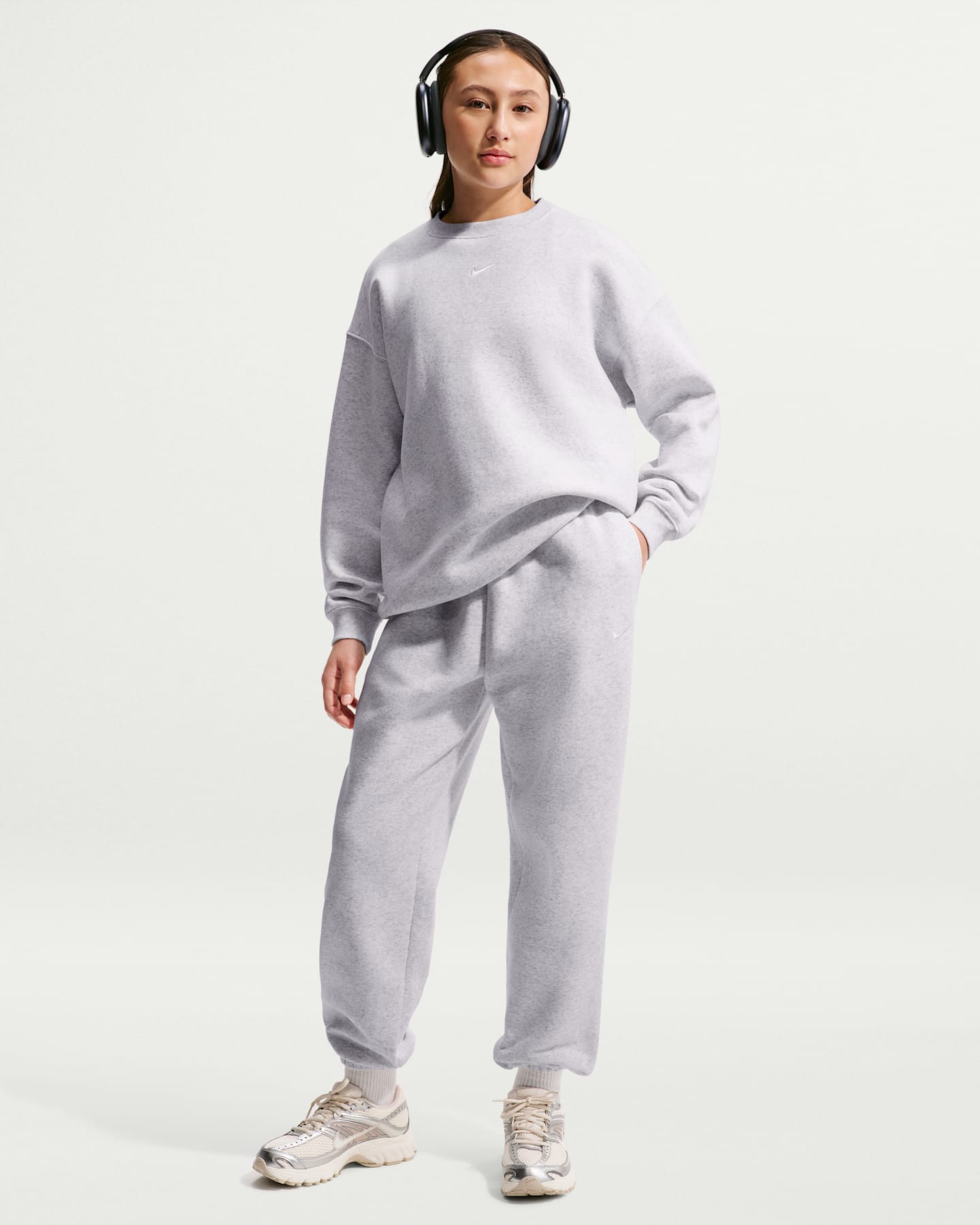 Детские брюки Nike Sportswear Studio Fleece Girls' Loose Pants — фото 6