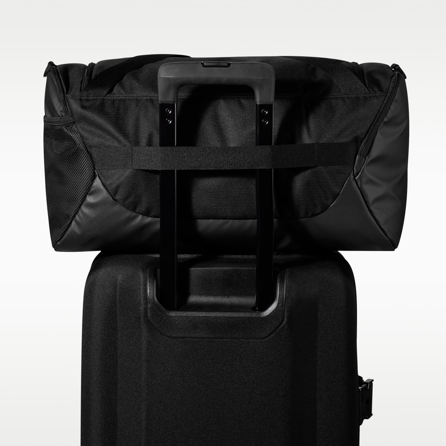 Мужские сумки Nike Brasilia Training Duffel Bag (Small, 40L) — фото 7
