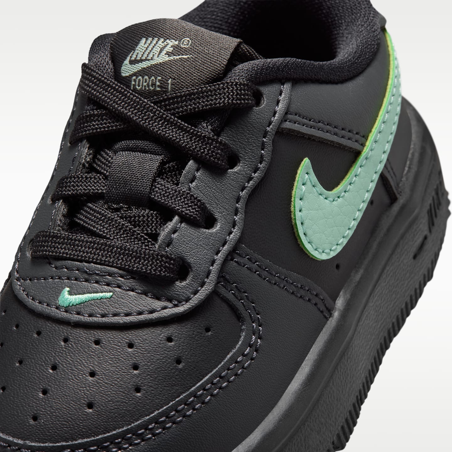 Детские кроссовки Nike Force 1 Low Little Kids' Shoes — фото 7