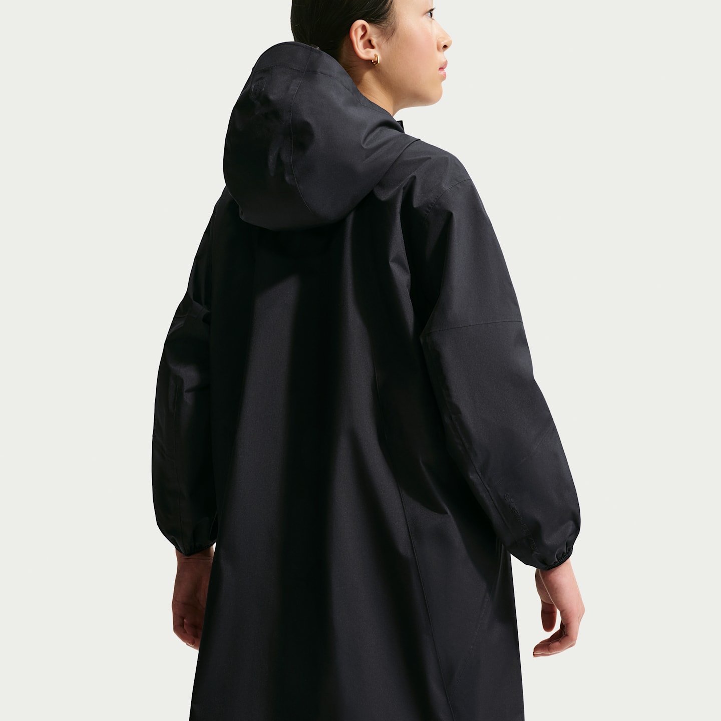 Детские куртки Nike MAVN Girls' Storm-FIT ADV Rain Jacket — фото 2