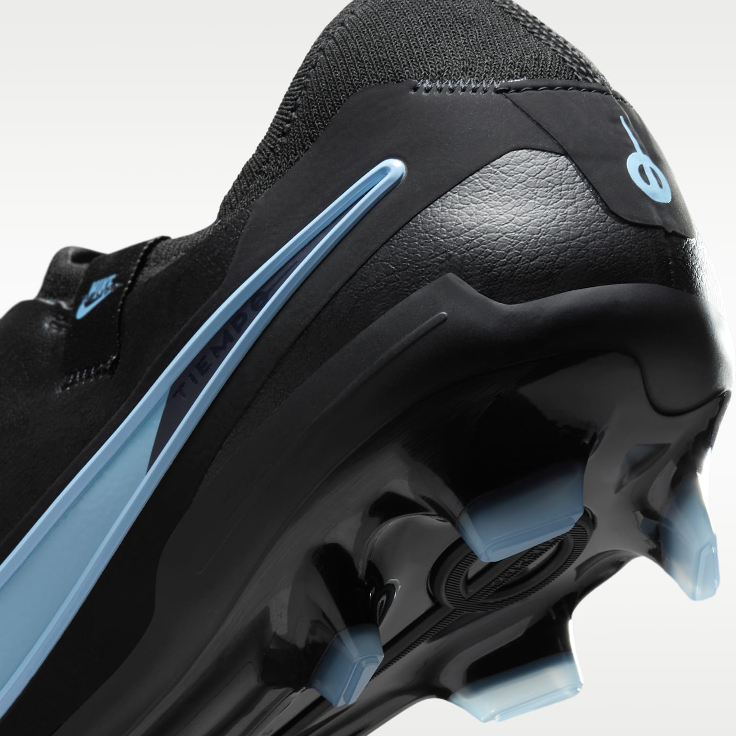 Мужские бутсы Nike Tiempo Legend 10 Pro Firm-Ground Low-Top Soccer Cleats — фото 9