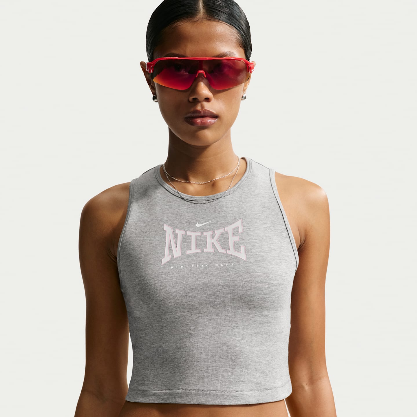 Женские брюки Nike Sportswear Women's Tight Cropped Tank Top — фото 1
