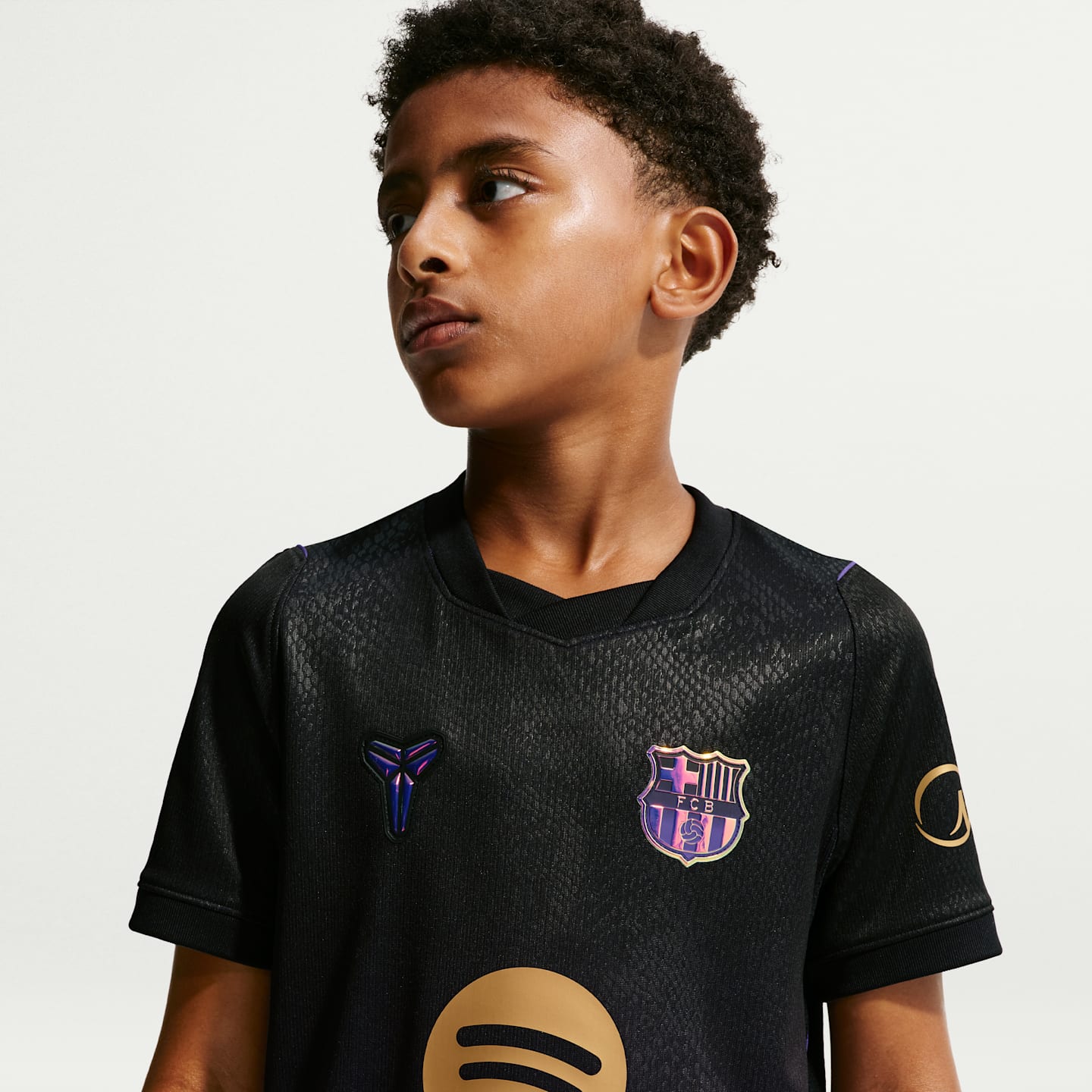 Детские кроссовки Nike Gavi Barcelona 2026/27 Stadium Away Kobe Big Kids' Nike Dri-FIT Soccer Jersey — фото 3