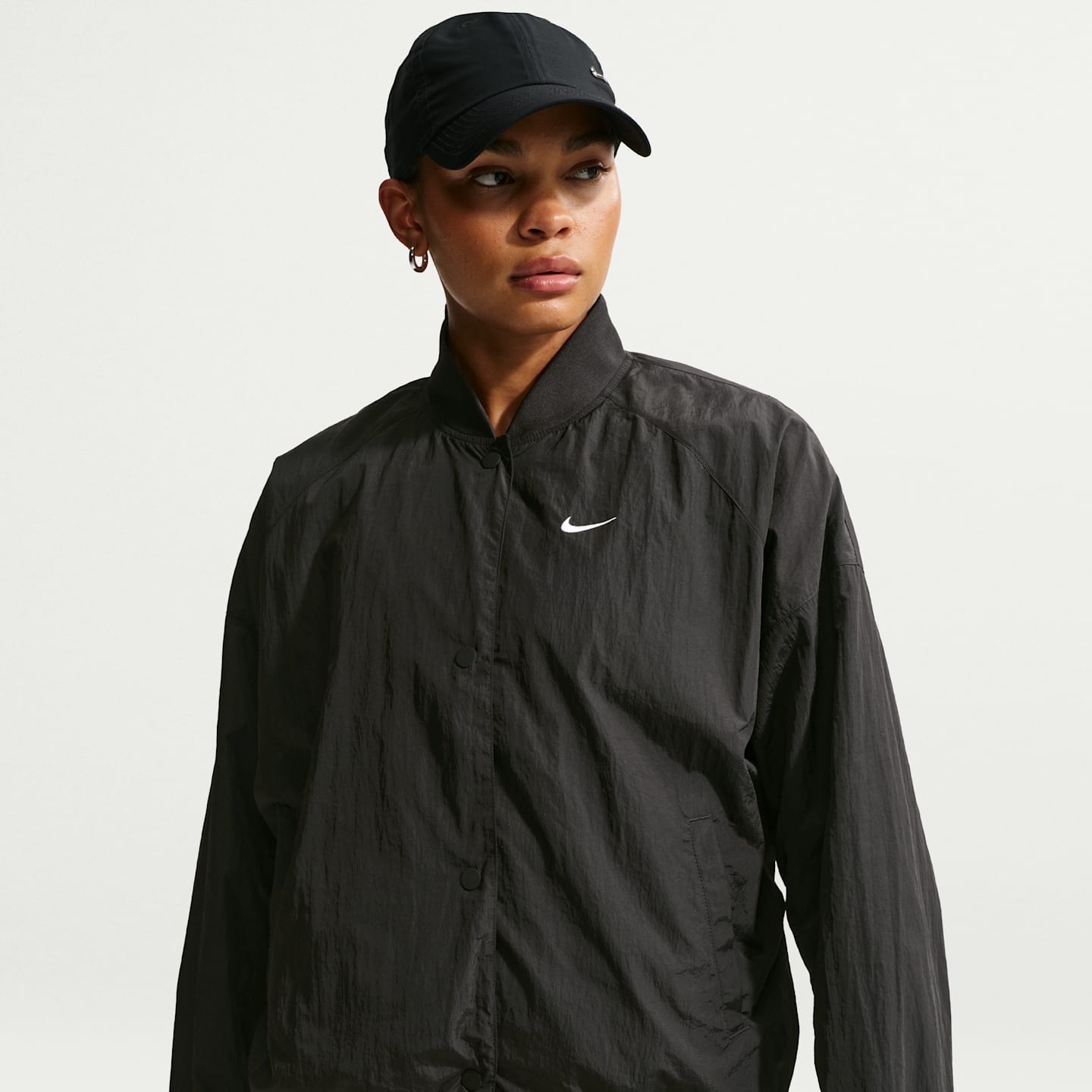 Женские куртки Nike Sportswear Women's Oversized Varsity Jacket