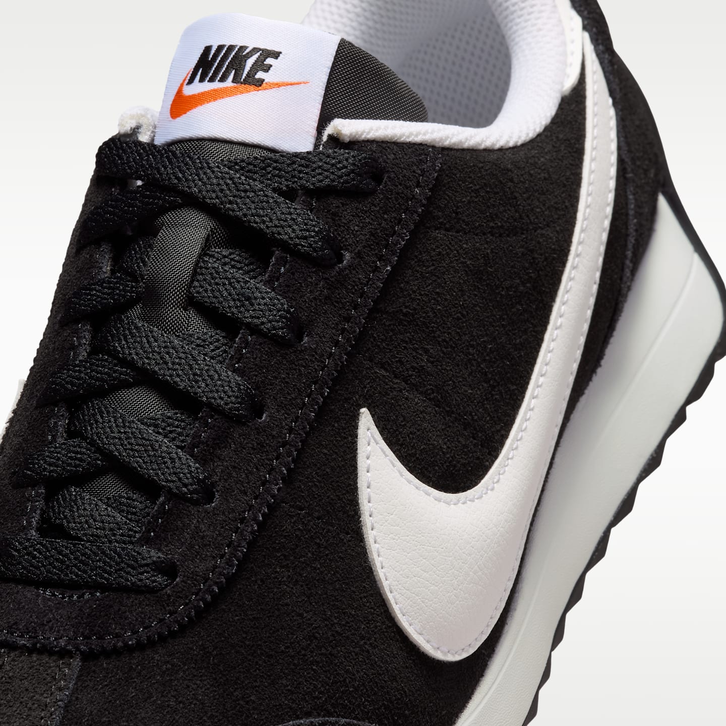 Женские кроссовки Nike Pacific — фото 7