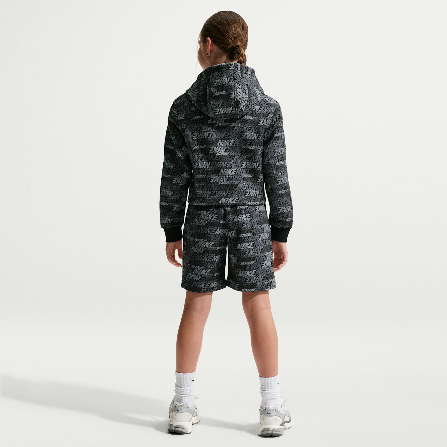 Детские шорты Nike Sportswear Club Fleece Big Kids' French Terry Shorts — фото 7
