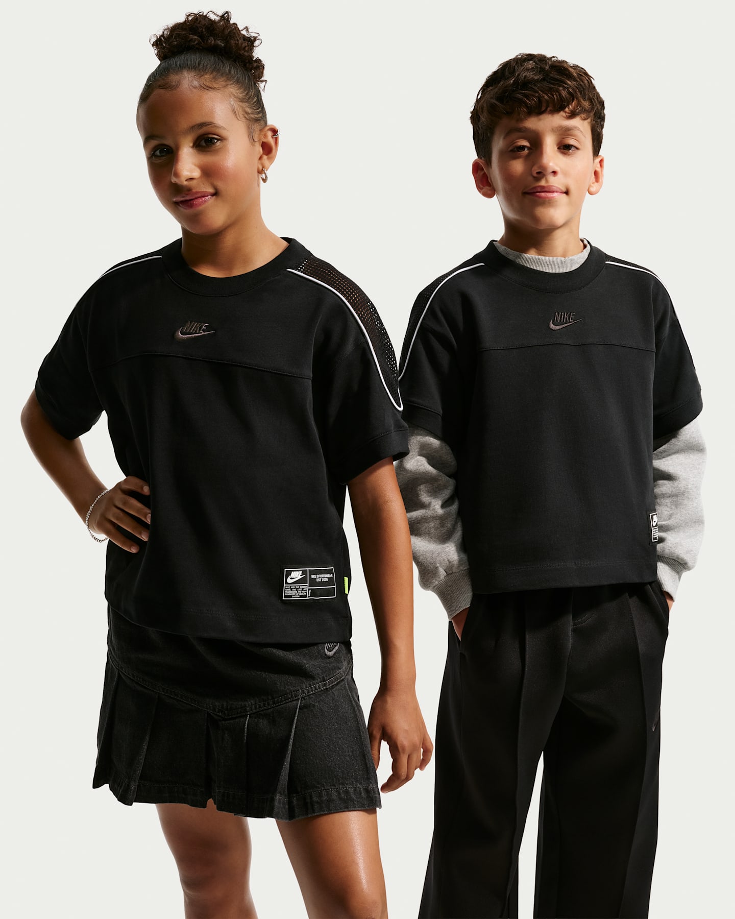 Детские топы Nike Sportswear Collection Big Kids' Short-Sleeve Top — фото 8