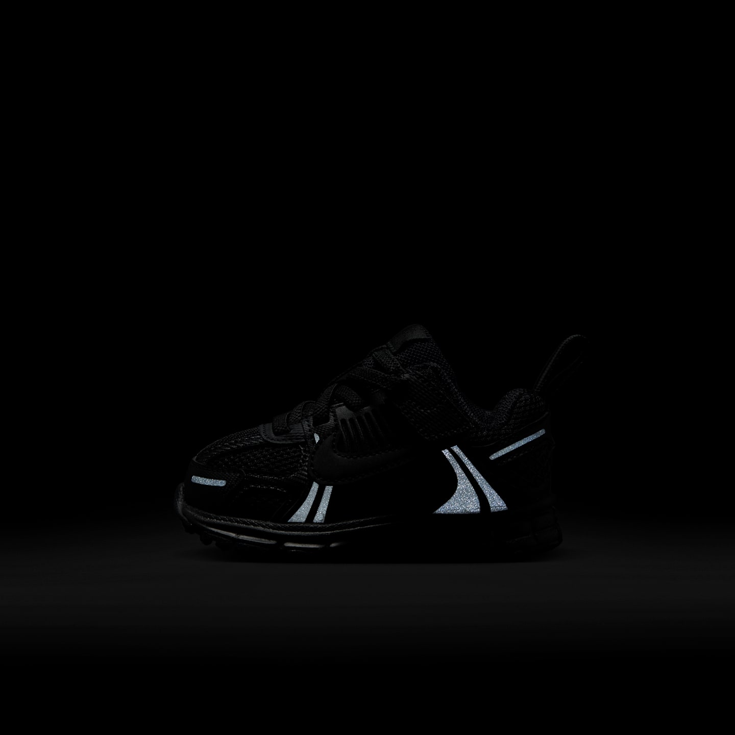 Детские кроссовки Nike Vomero 5 Baby/Toddler Shoes (Classic laces) — фото 11
