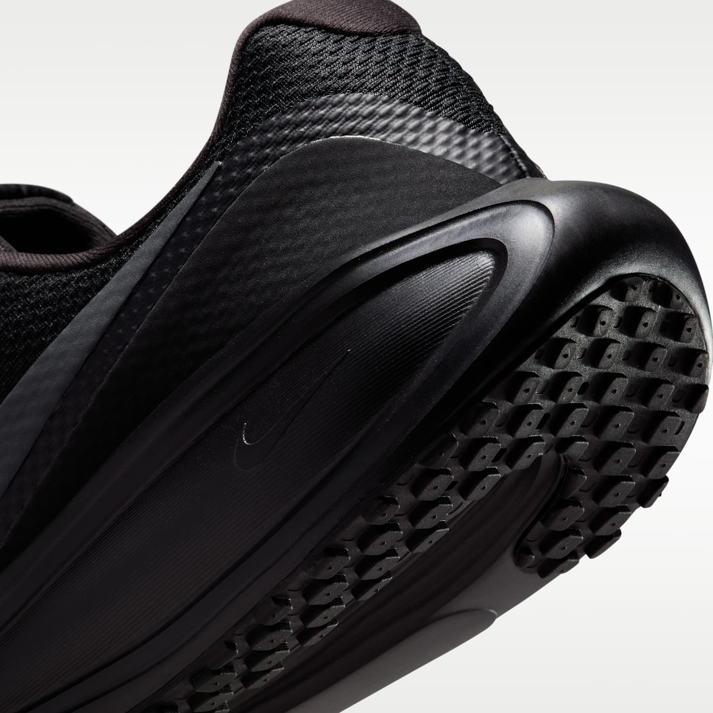 Мужские кроссовки Nike Revolution 8 широкие — фото 8