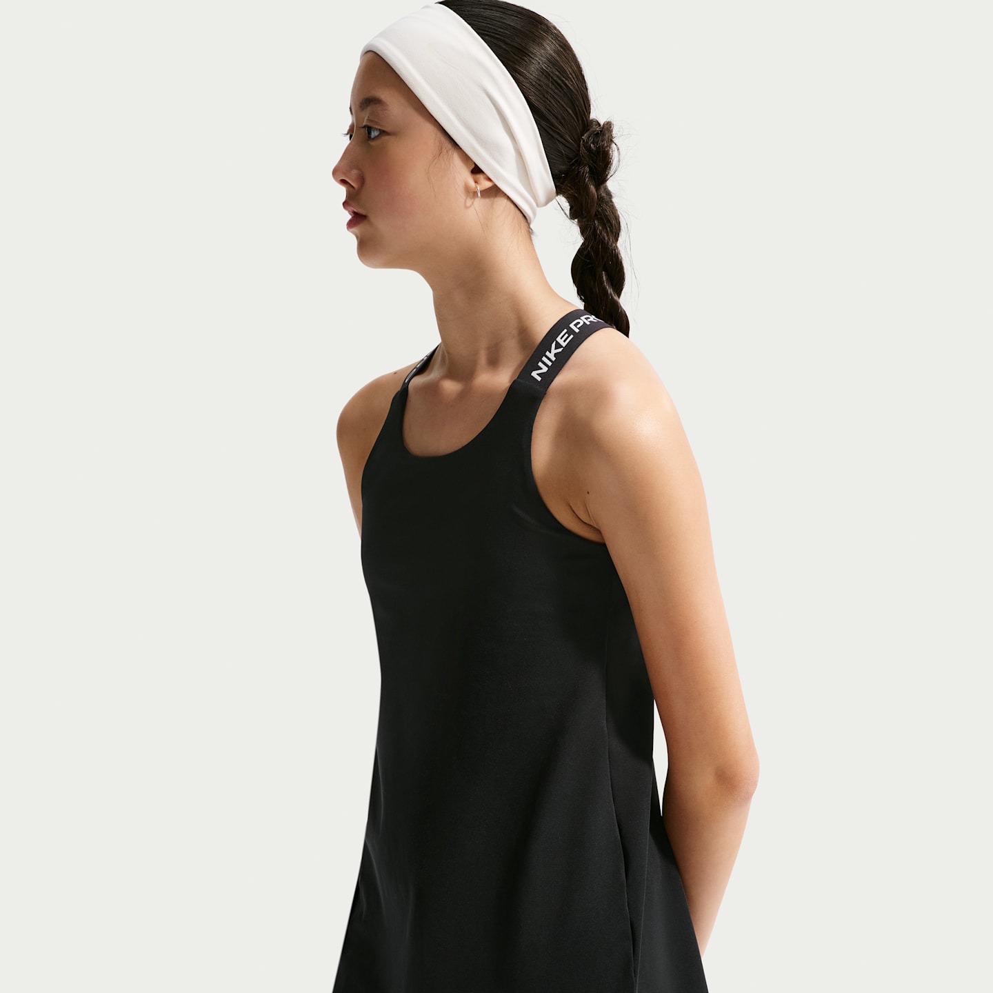 Детские свитеры Nike Pro Big Kids' (Girls') Dri-FIT 1/2-Zip Training Top — фото 2
