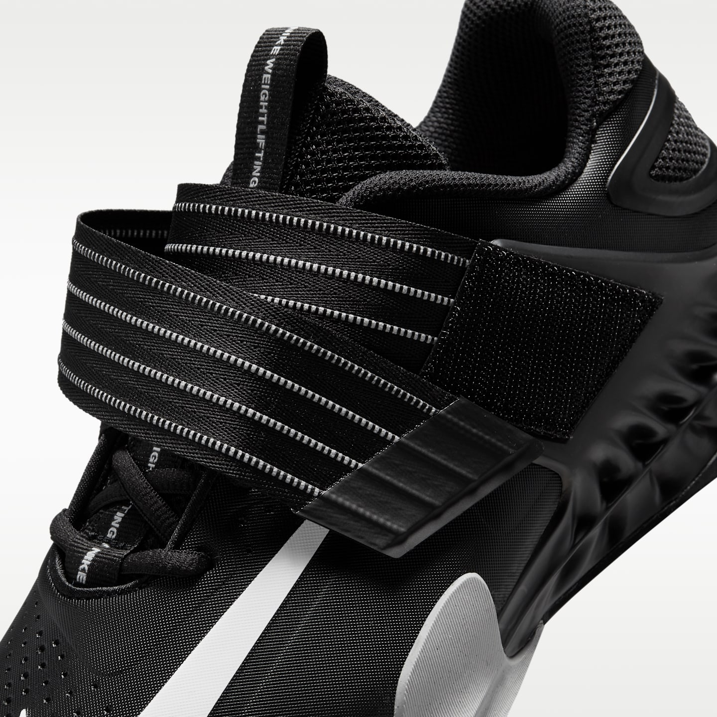 Мужские кроссовки Nike Savaleos Weightlifting Shoes — фото 9