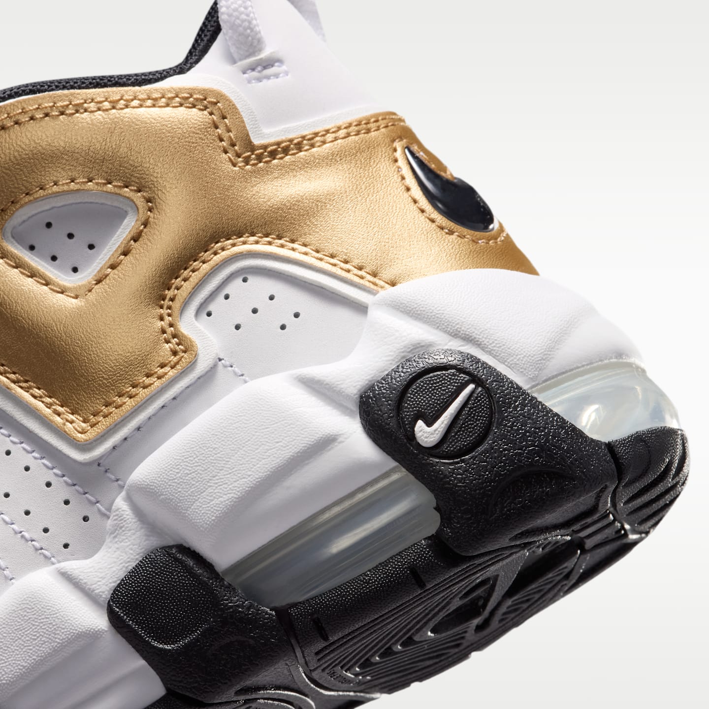 Детские кроссовки Nike Air More Uptempo Big Kids' Shoes — фото 8