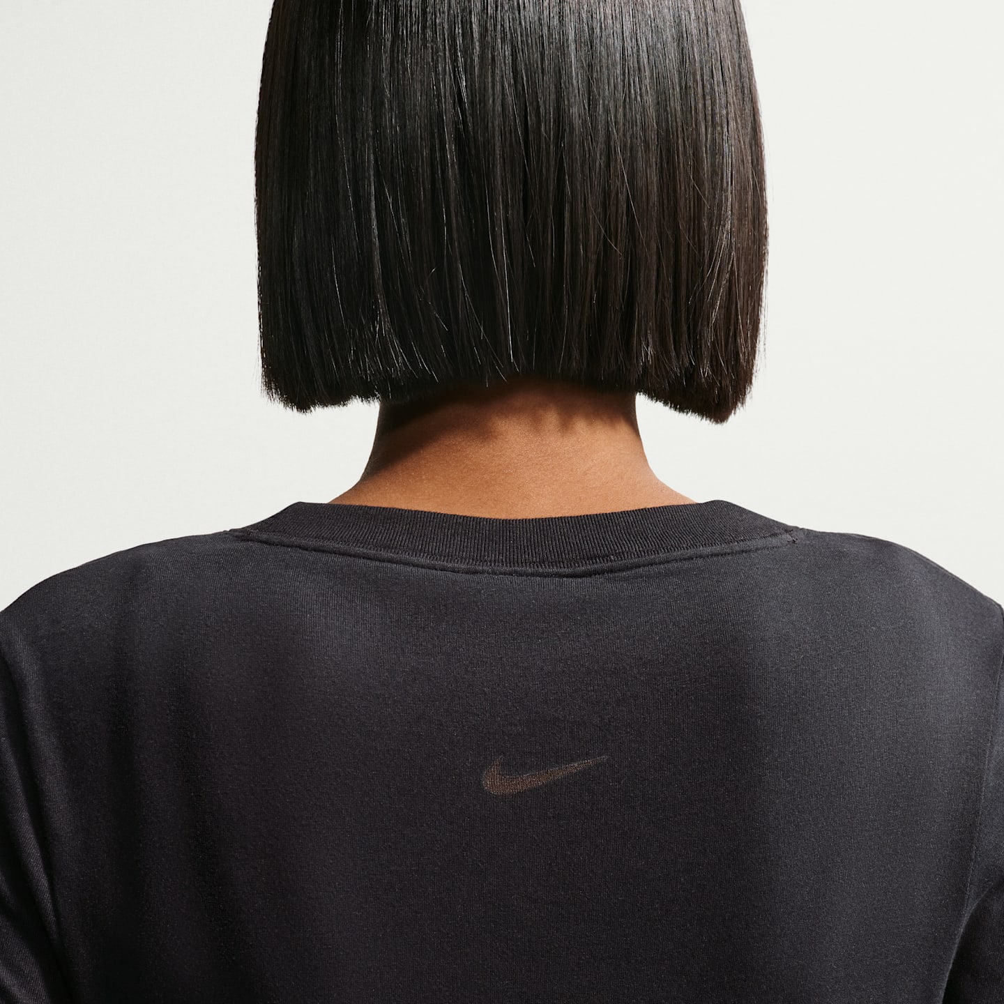 Женские топы Nike Sportswear Women's Slim Short-Sleeve Burnout Logo Top — фото 2