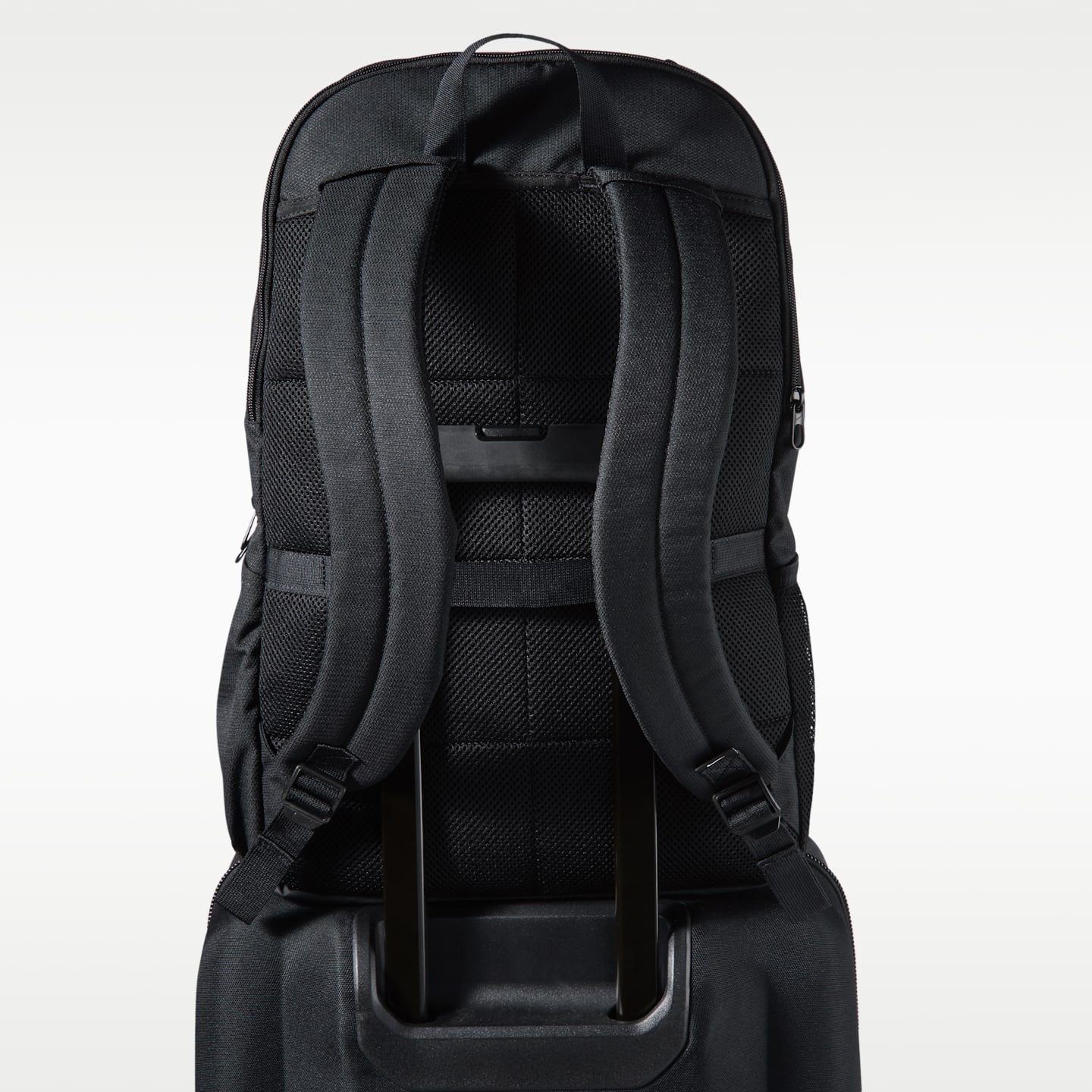 Nike Academy Soccer Backpack (Large, 30L) — фото 10