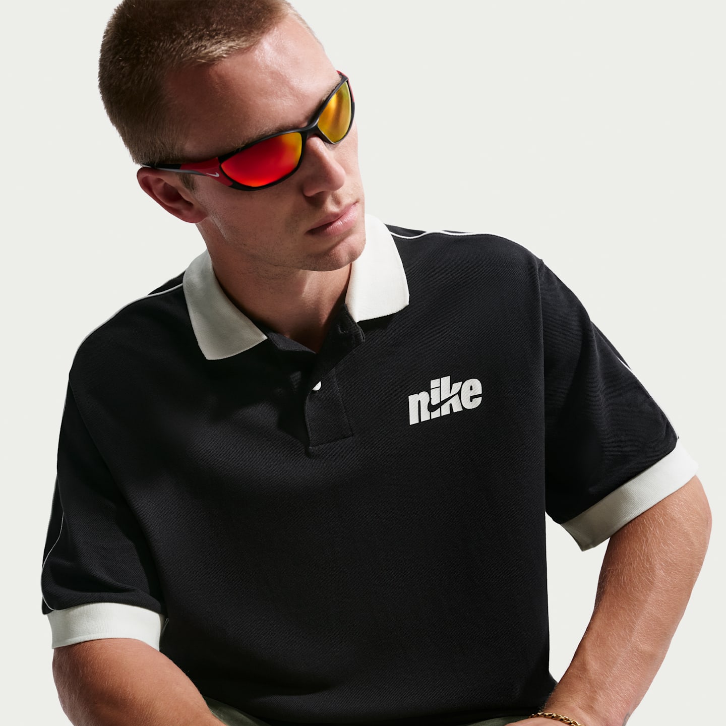Мужские топы Nike Sportswear Club Men's Oversized Short-Sleeve Polo — фото 1