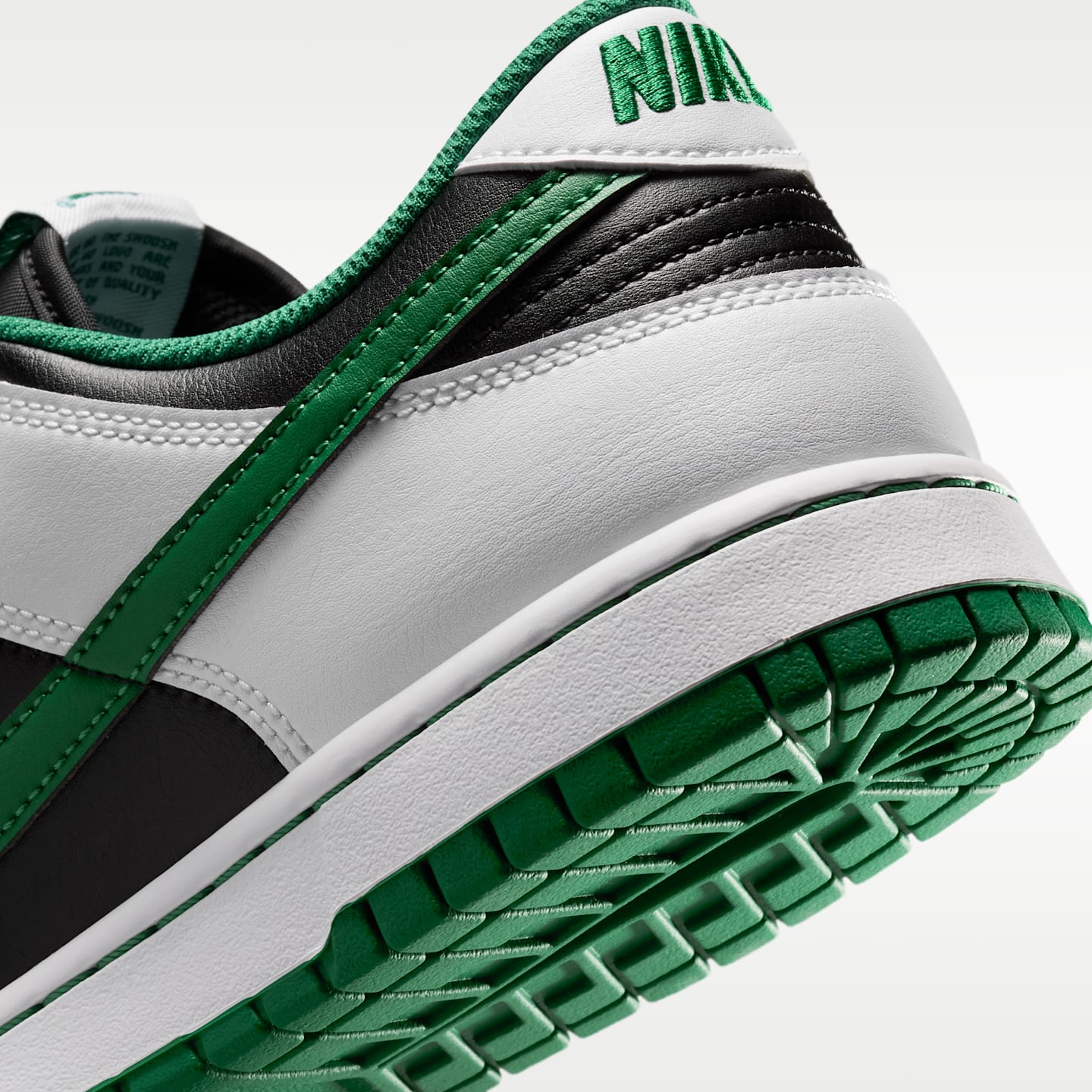 Мужские кроссовки Nike Dunk Low Retro Men's Shoes — фото 8