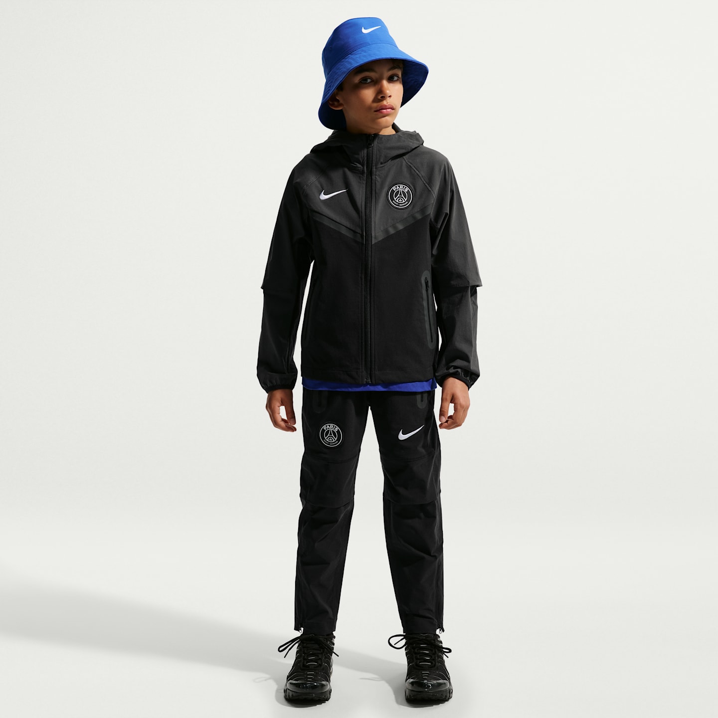 Детские куртки Nike Paris Saint-Germain Tech Big Kids' (Boys') Nike Soccer Full-Zip Jacket — фото 4