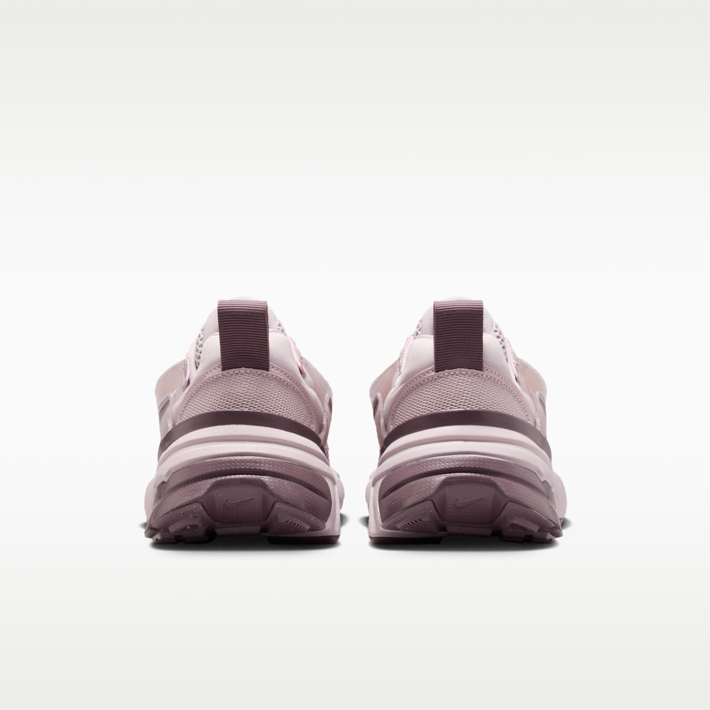 Женские кроссовки Nike V2K Run Women's Shoes with Reflective Accents — фото 6