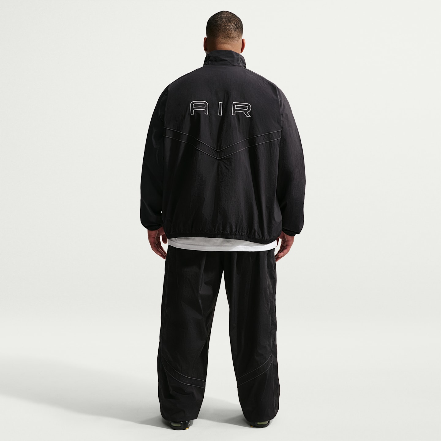 Мужские брюки Nike Air Men's Track Pants — фото 11