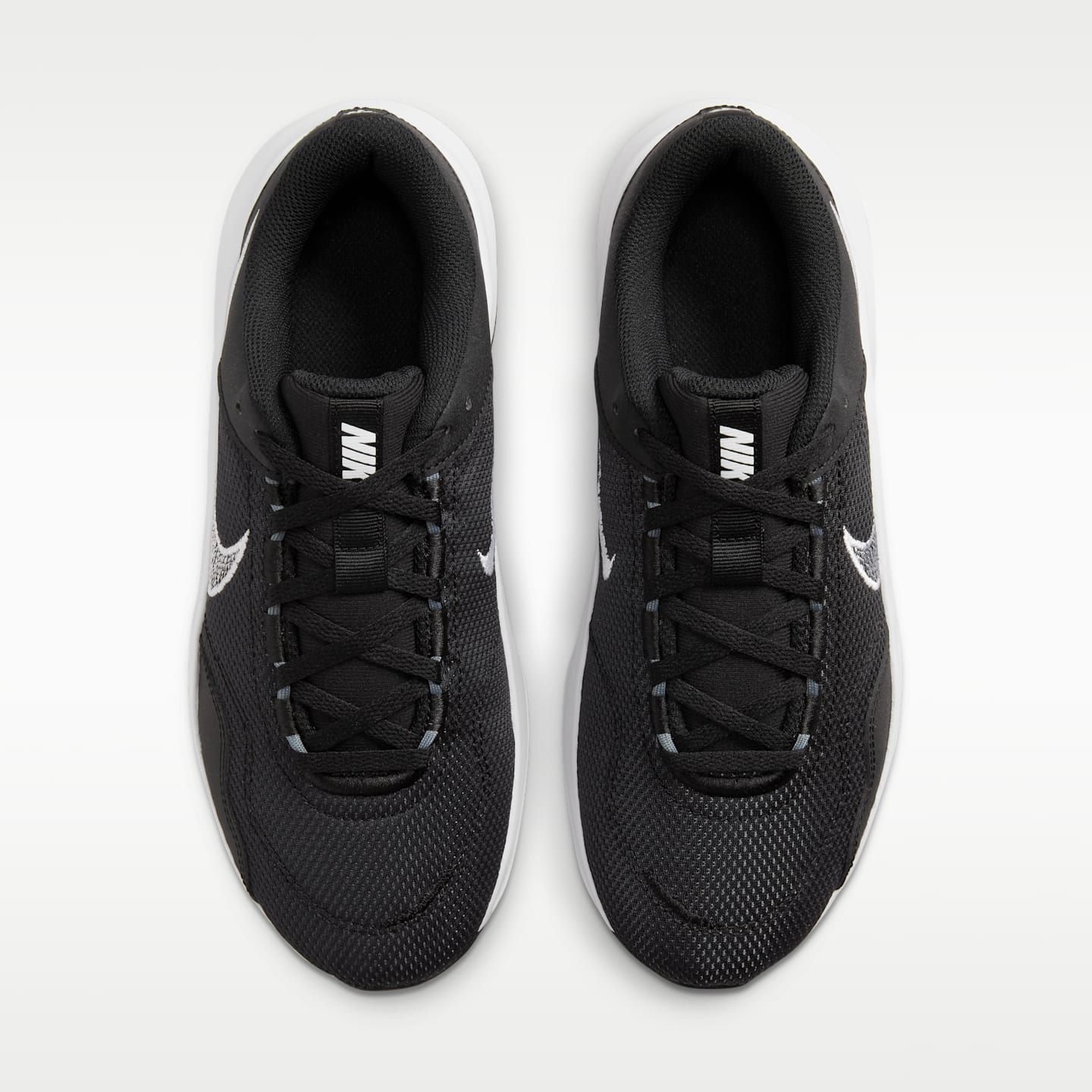 Женские кроссовки Nike Legend Essential 3 Next Nature Women's Workout Shoes — фото 4