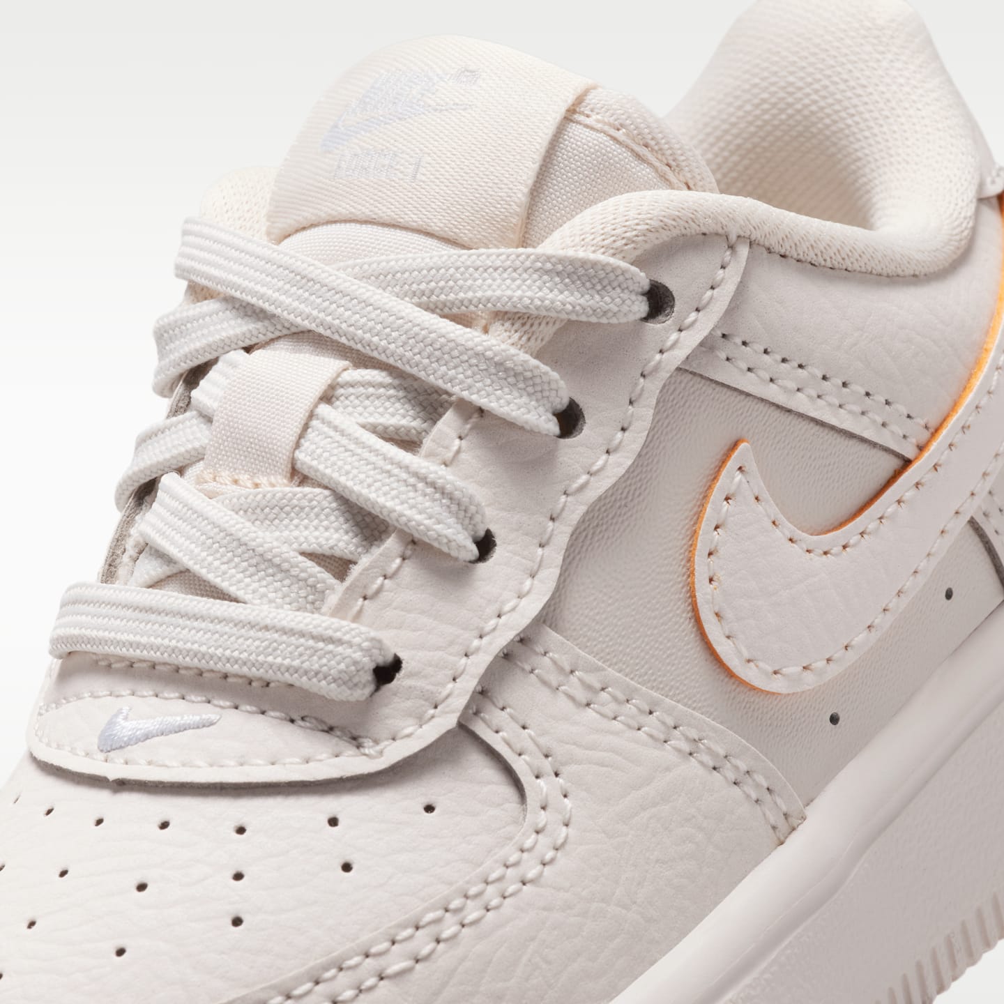 Детские кроссовки Nike Force 1 Low SE Baby/Toddler Shoes — фото 7